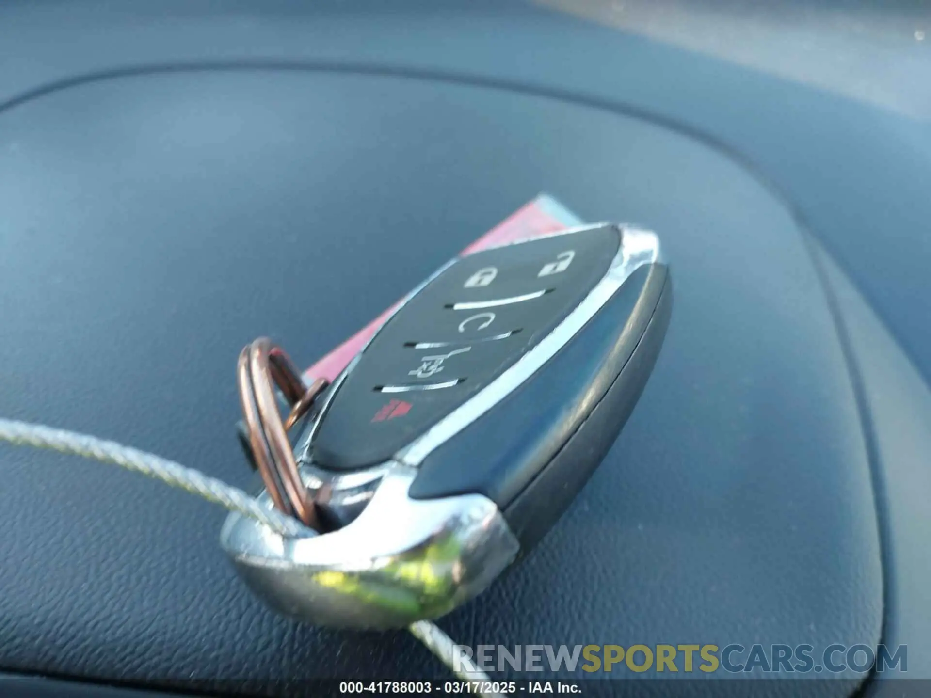 11 Photograph of a damaged car 2GNAXNEVXL6282152 CHEVROLET EQUINOX 2020