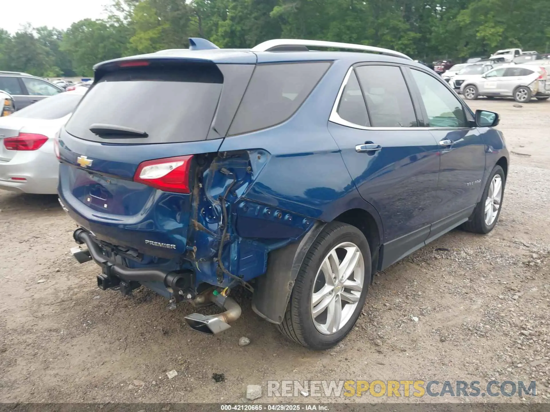 4 Photograph of a damaged car 2GNAXPEX2L6245478 CHEVROLET EQUINOX 2020