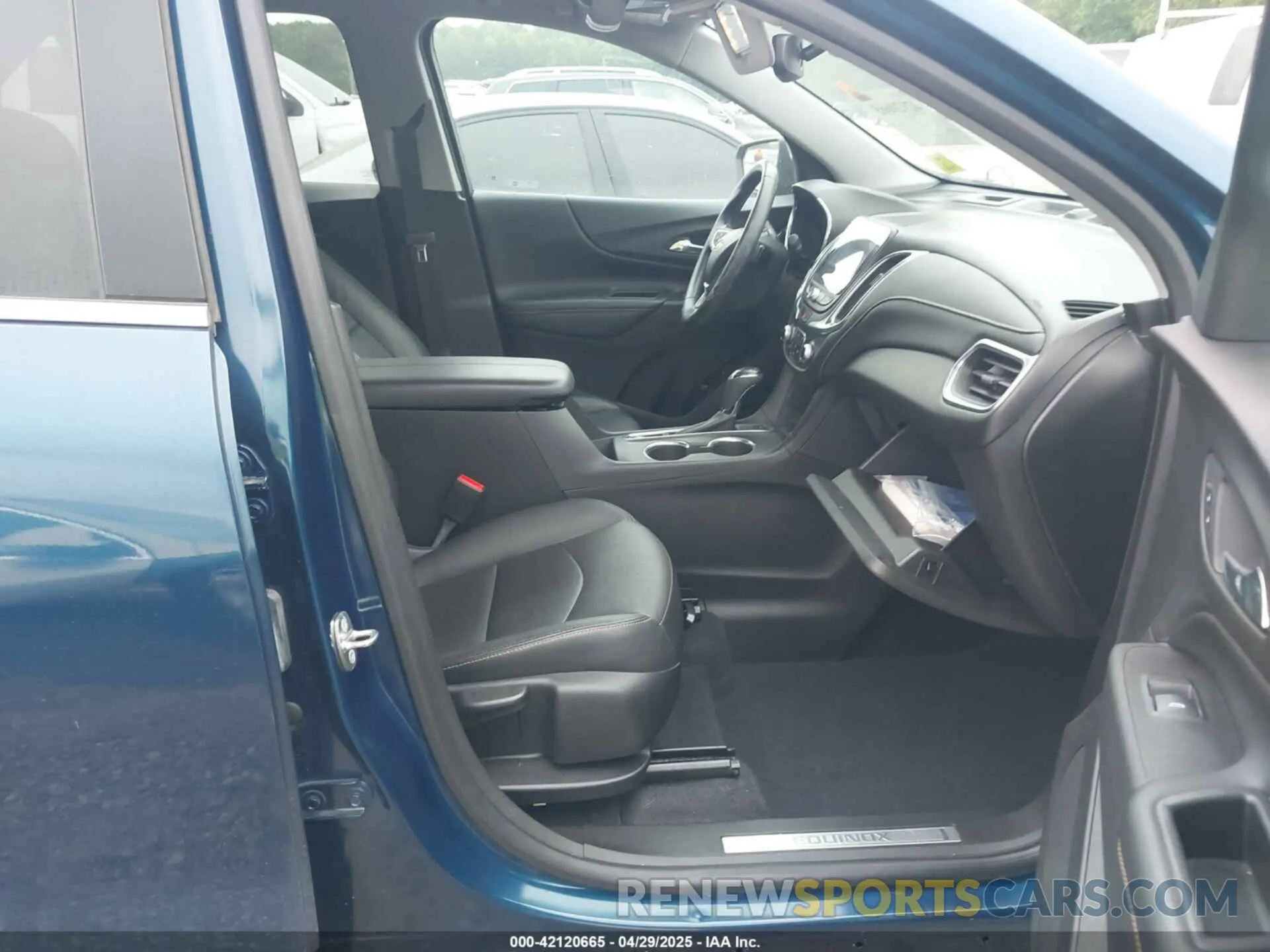 5 Photograph of a damaged car 2GNAXPEX2L6245478 CHEVROLET EQUINOX 2020