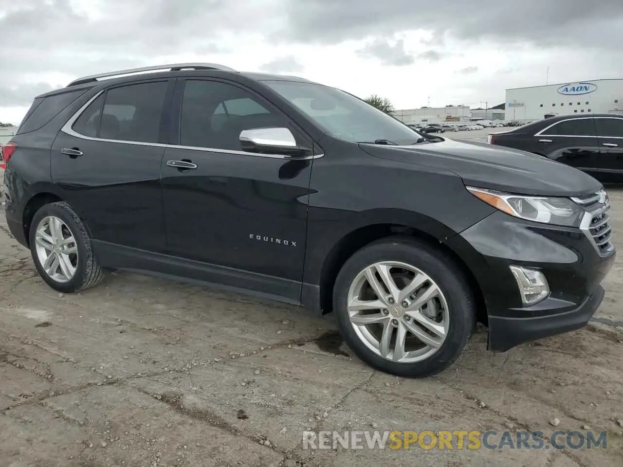 4 Photograph of a damaged car 2GNAXPEX3L6279672 CHEVROLET EQUINOX 2020