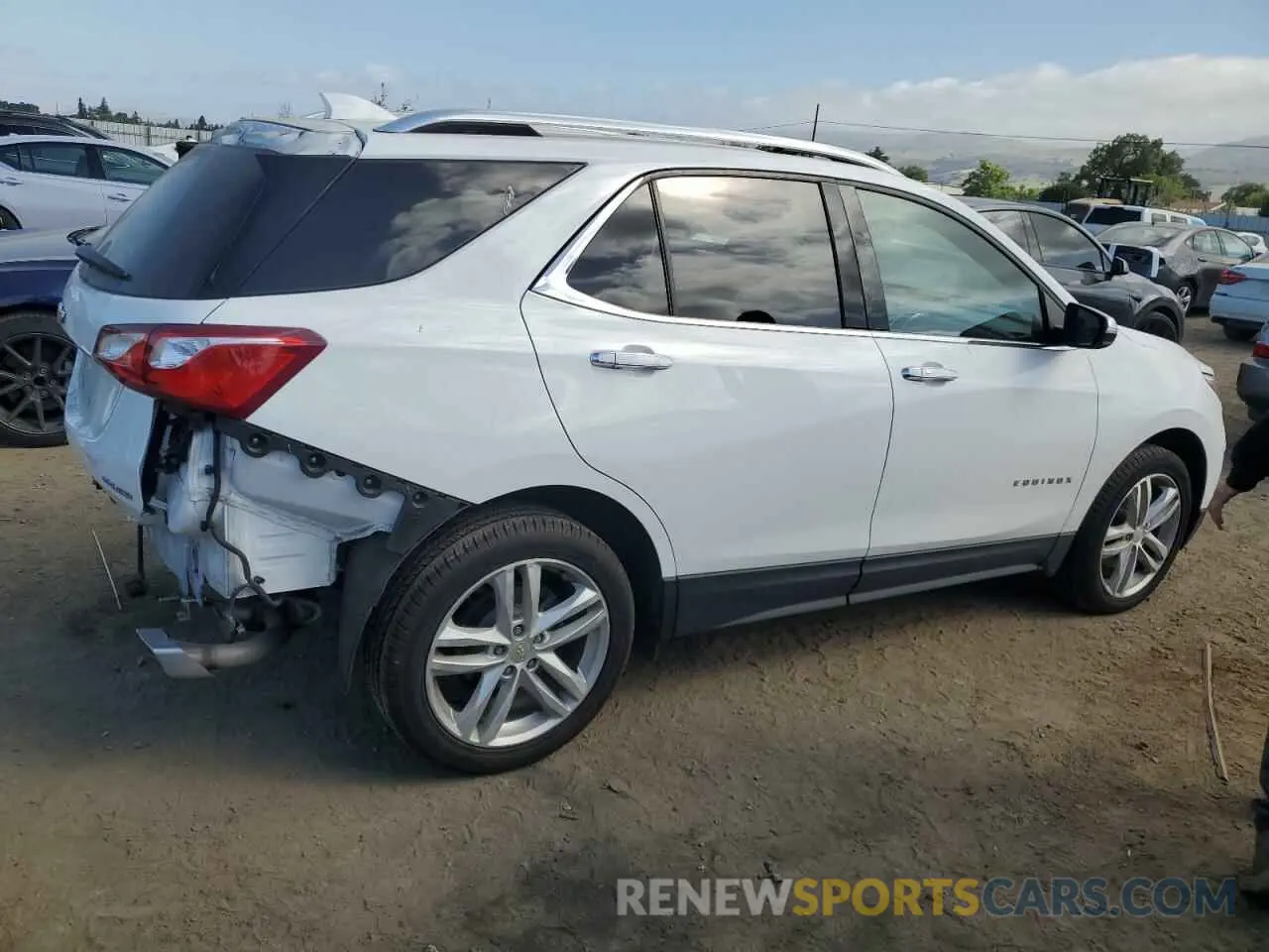 3 Photograph of a damaged car 2GNAXPEX4L6196221 CHEVROLET EQUINOX 2020