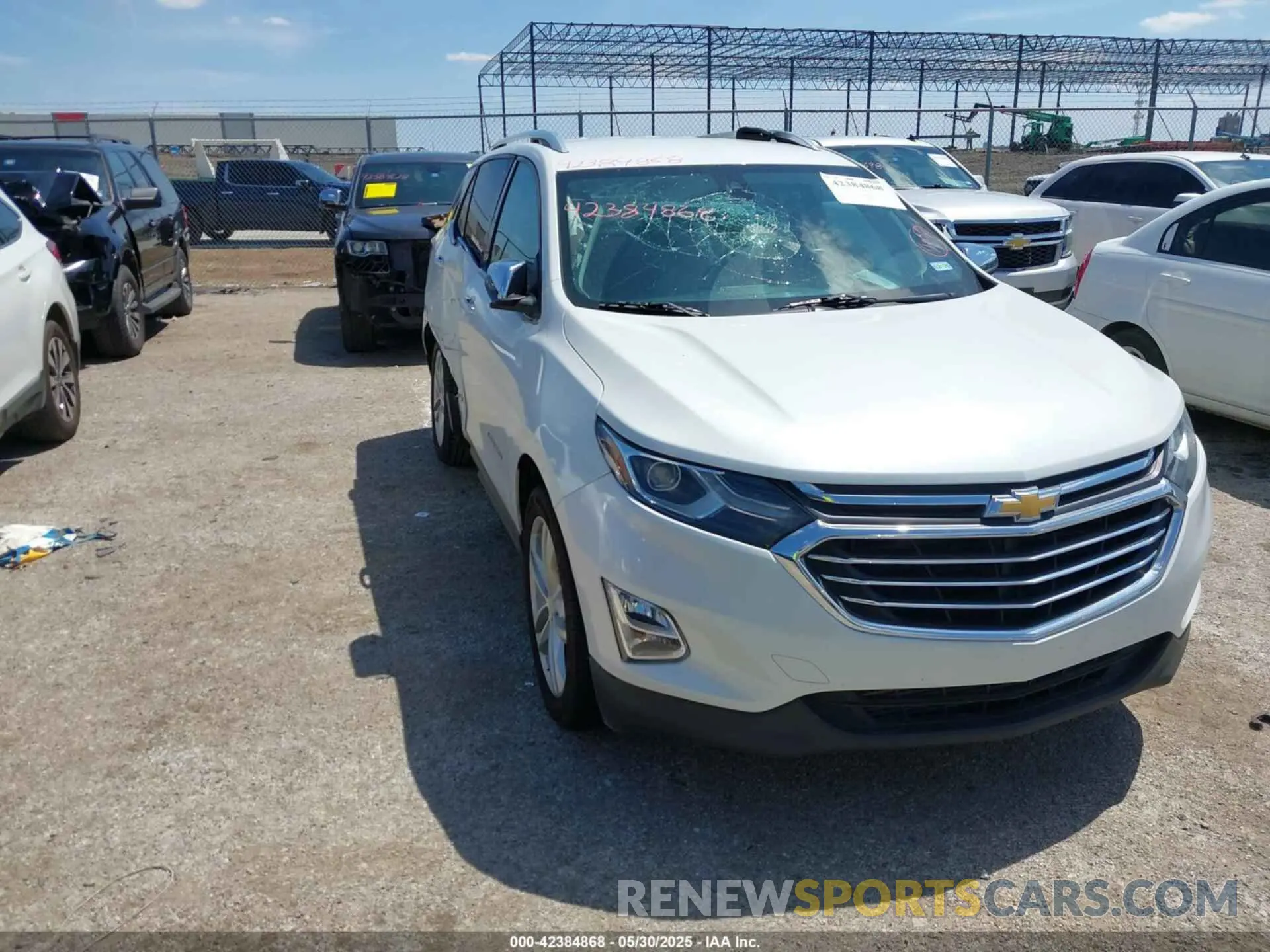 1 Photograph of a damaged car 2GNAXPEX4L6224809 CHEVROLET EQUINOX 2020