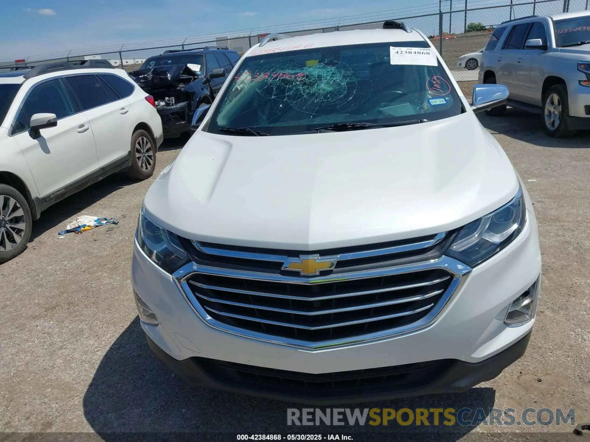 11 Photograph of a damaged car 2GNAXPEX4L6224809 CHEVROLET EQUINOX 2020