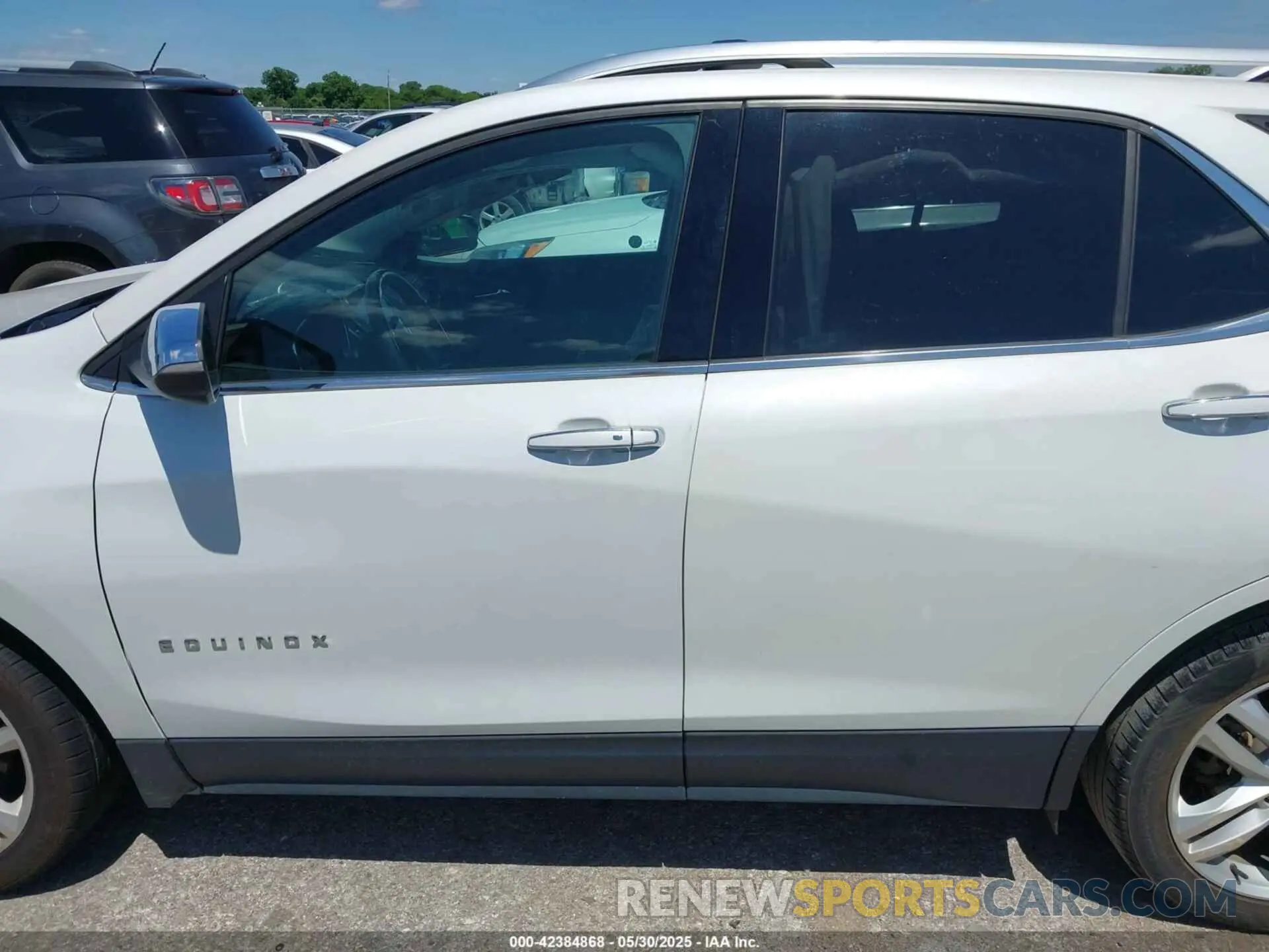 13 Photograph of a damaged car 2GNAXPEX4L6224809 CHEVROLET EQUINOX 2020