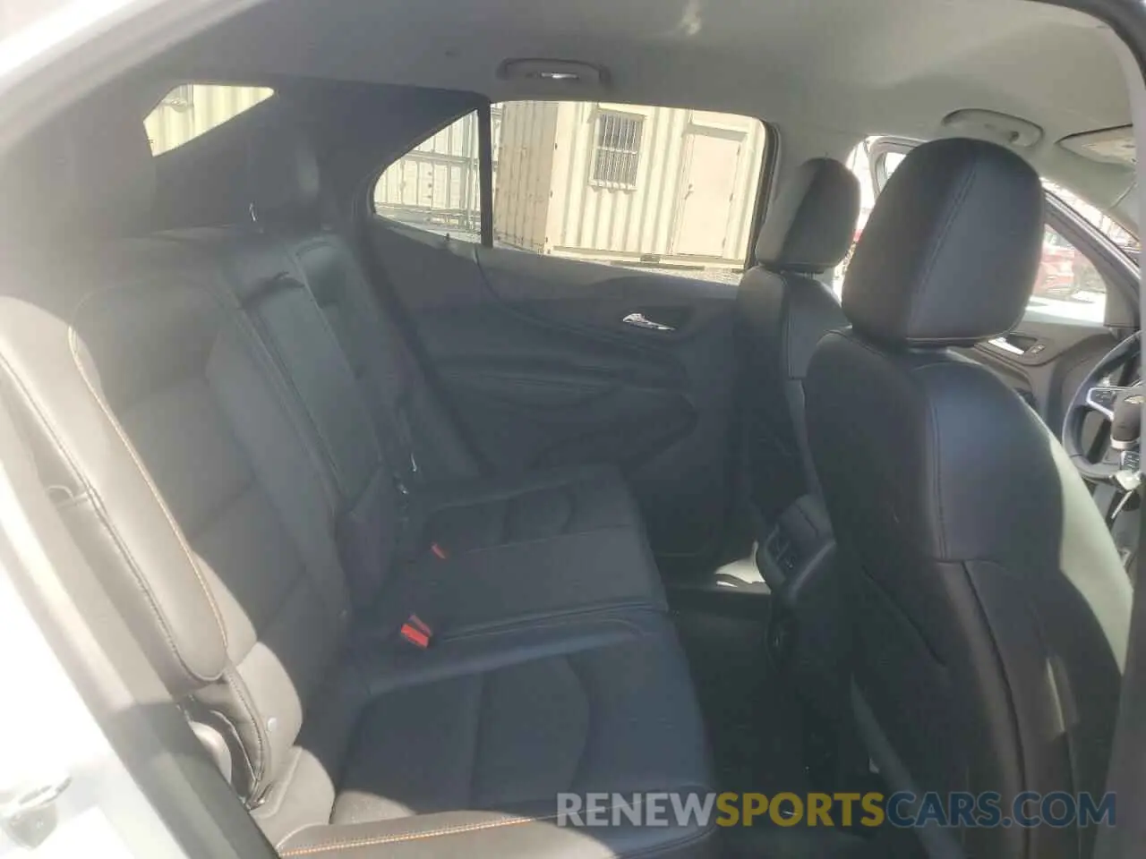 11 Photograph of a damaged car 2GNAXPEX5L6150218 CHEVROLET EQUINOX 2020