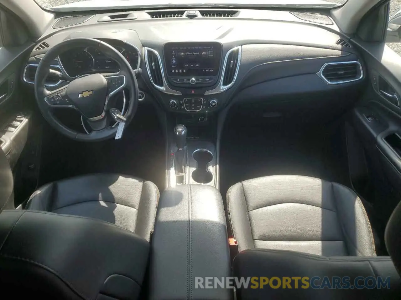 8 Photograph of a damaged car 2GNAXPEX5L6150218 CHEVROLET EQUINOX 2020