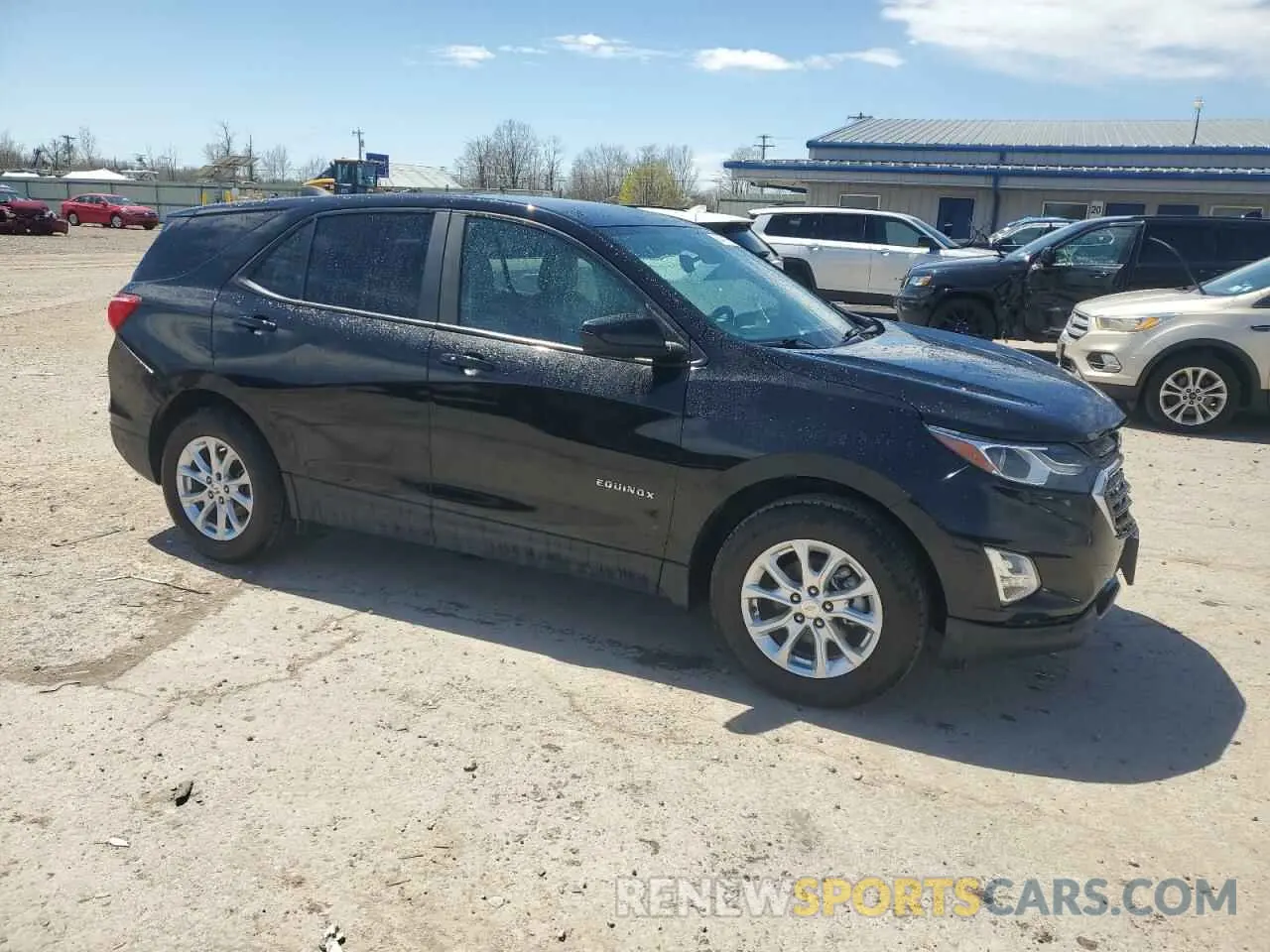 4 Photograph of a damaged car 2GNAXSEV0L6130721 CHEVROLET EQUINOX 2020