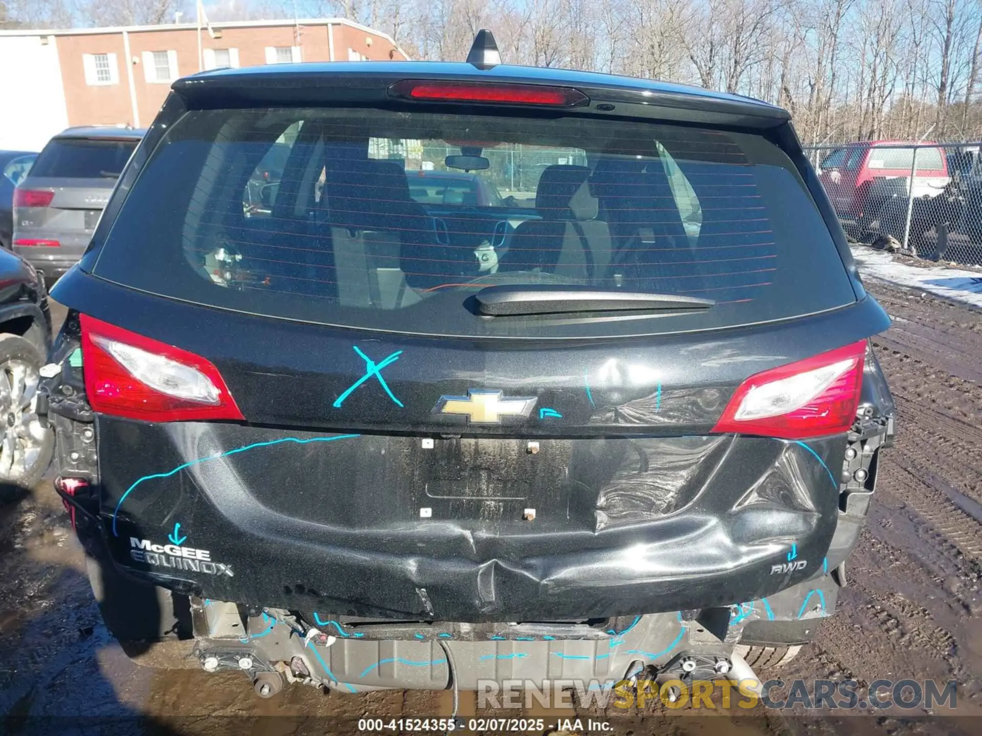 17 Photograph of a damaged car 2GNAXSEV2L6183159 CHEVROLET EQUINOX 2020