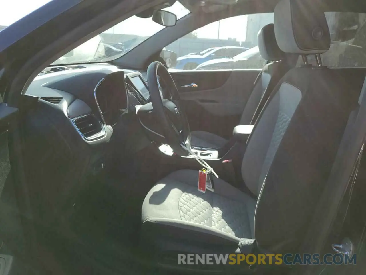 7 Photograph of a damaged car 2GNAXSEV2L6227113 CHEVROLET EQUINOX 2020