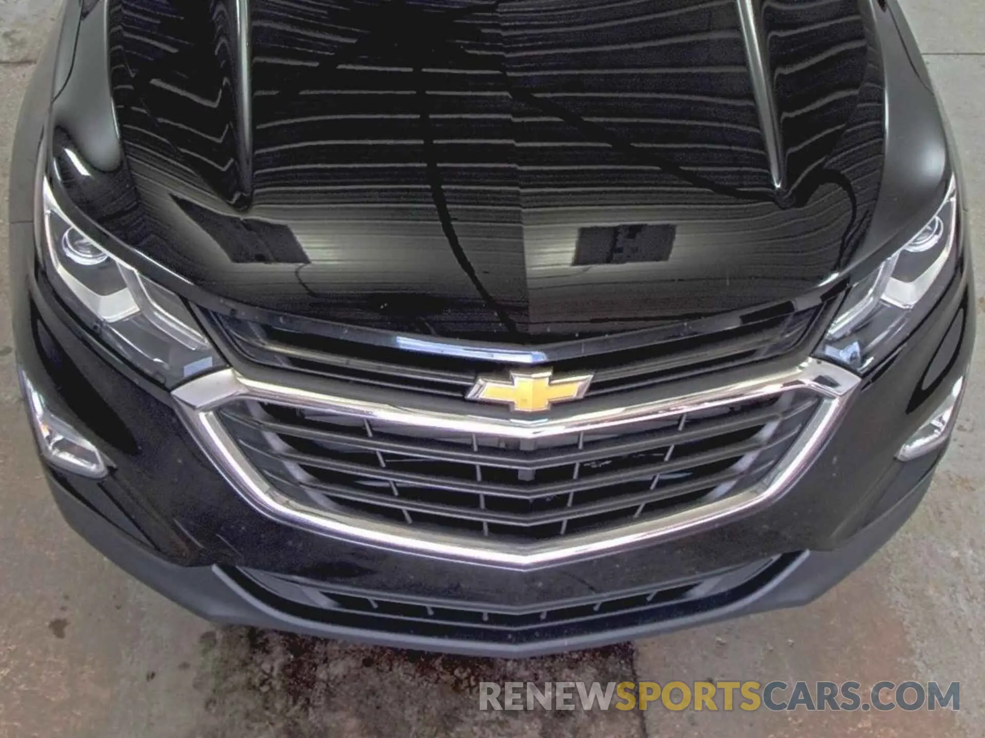 31 Photograph of a damaged car 2GNAXSEV3L6229954 CHEVROLET EQUINOX 2020