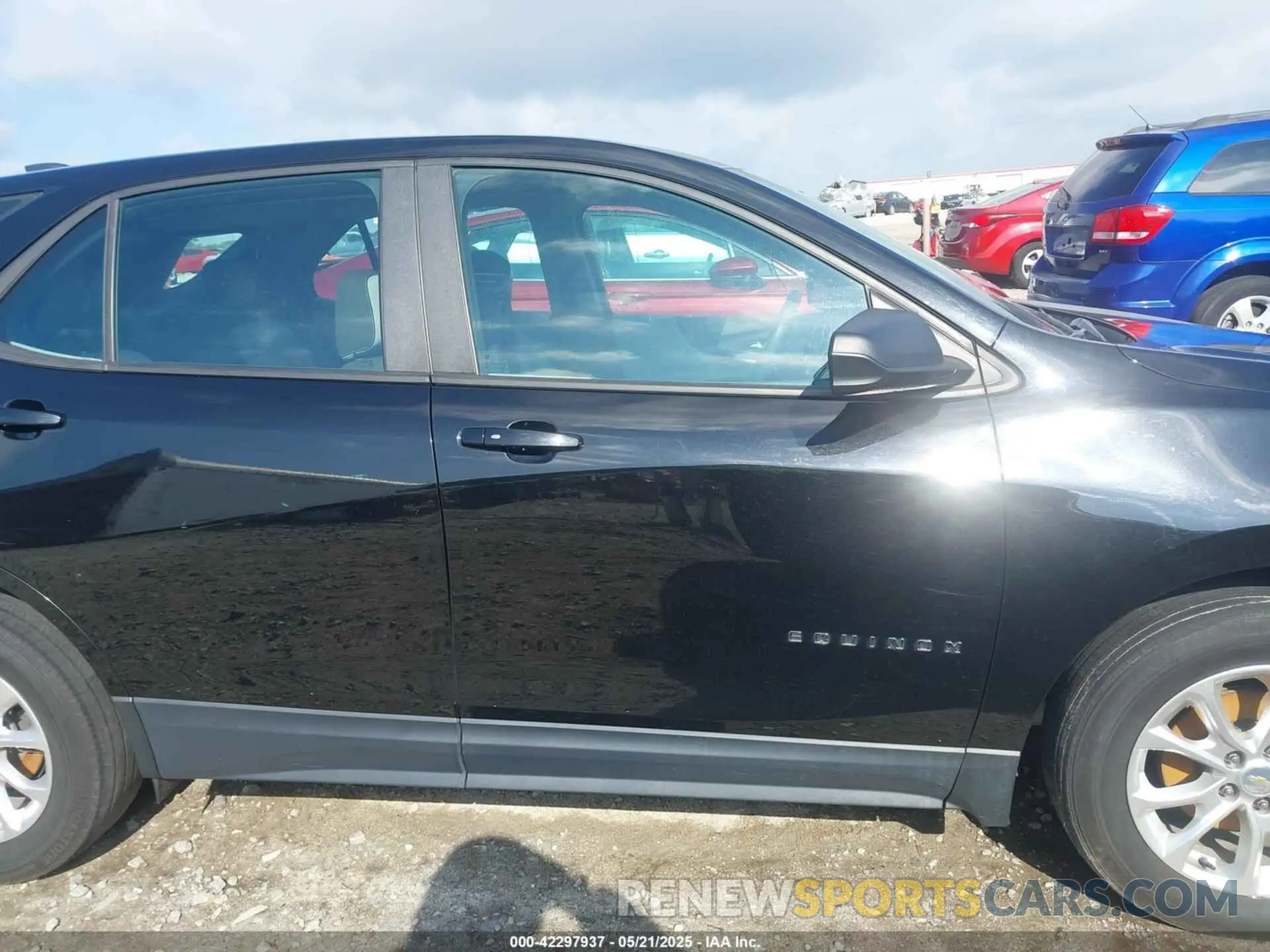 13 Photograph of a damaged car 2GNAXSEV3L6272576 CHEVROLET EQUINOX 2020