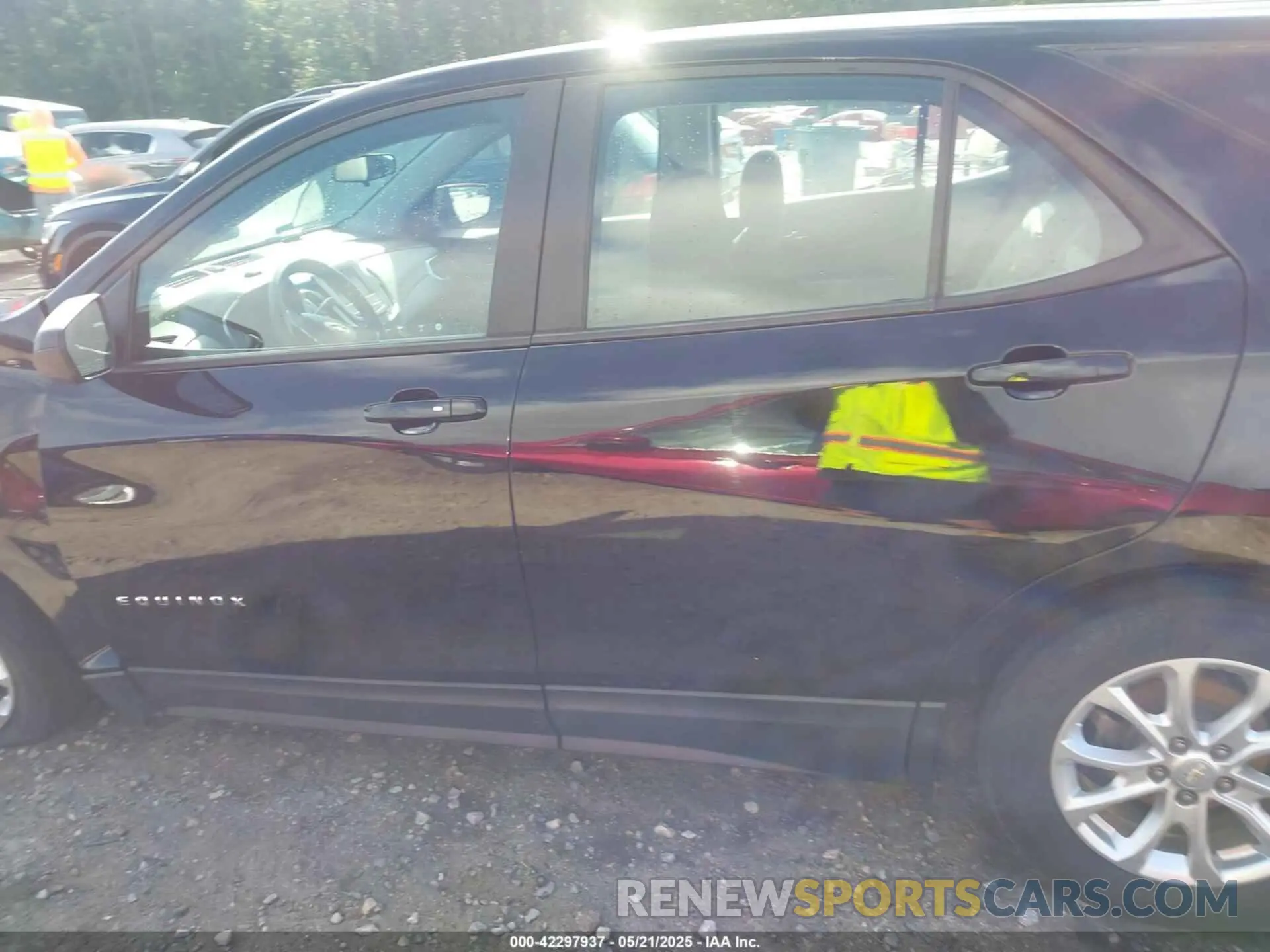 14 Photograph of a damaged car 2GNAXSEV3L6272576 CHEVROLET EQUINOX 2020