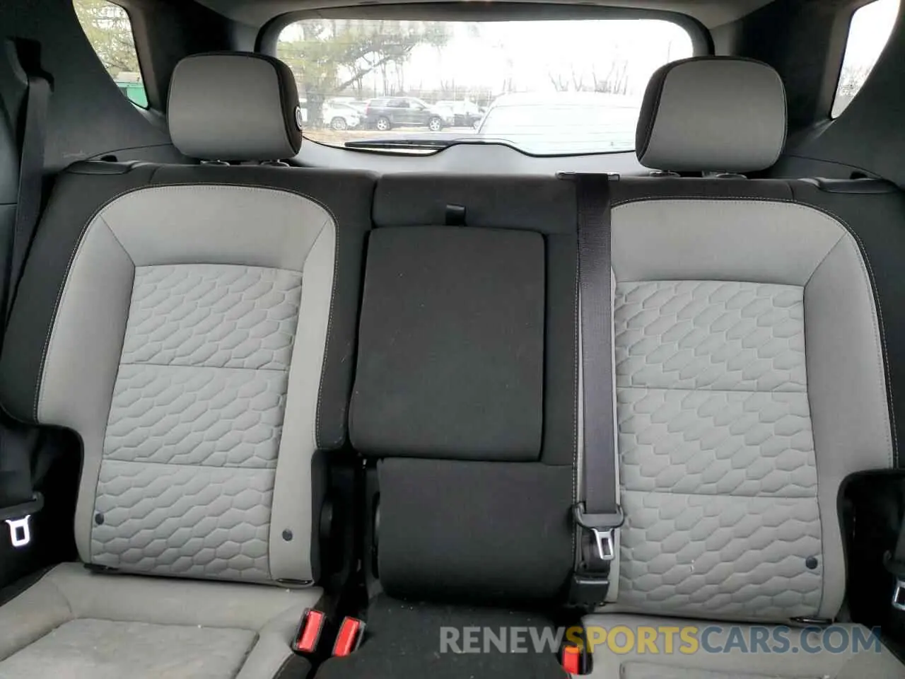 10 Photograph of a damaged car 2GNAXSEV3L6273906 CHEVROLET EQUINOX 2020