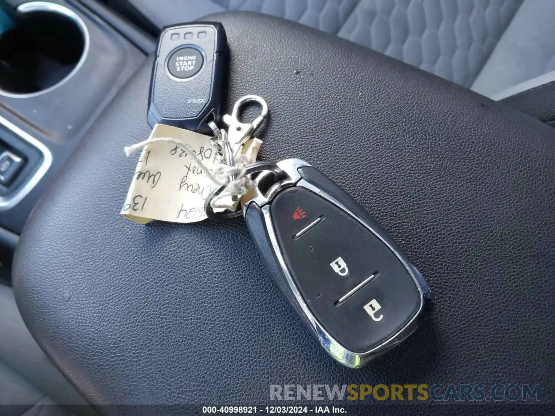 11 Photograph of a damaged car 2GNAXSEV5L6108438 CHEVROLET EQUINOX 2020