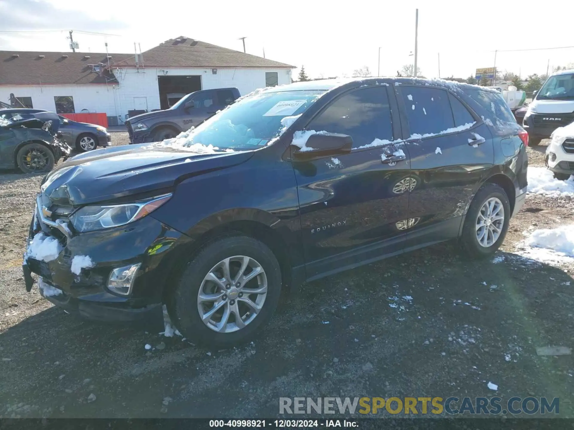 2 Photograph of a damaged car 2GNAXSEV5L6108438 CHEVROLET EQUINOX 2020