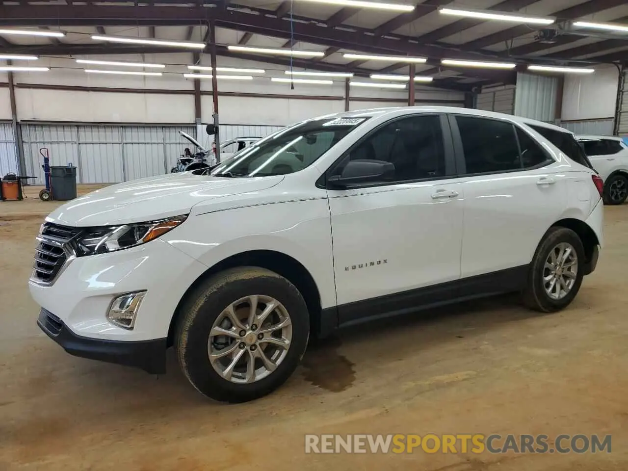 1 Photograph of a damaged car 2GNAXSEV5L6121352 CHEVROLET EQUINOX 2020