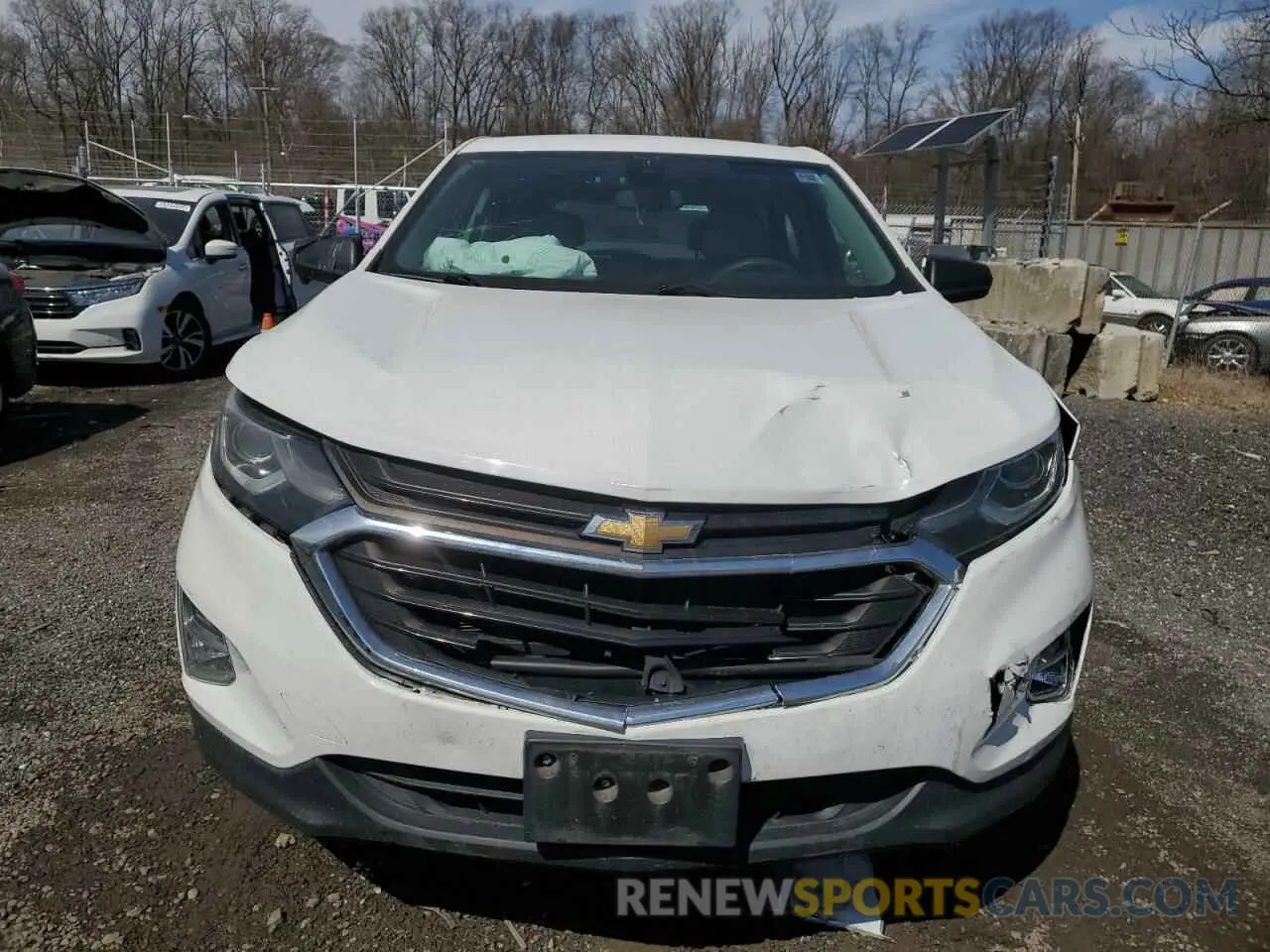 5 Photograph of a damaged car 2GNAXSEV6L6117794 CHEVROLET EQUINOX 2020