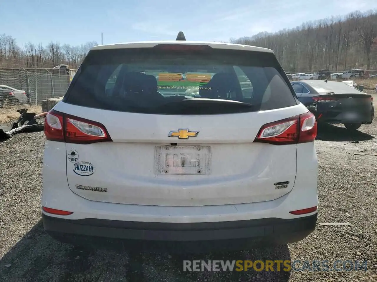 6 Photograph of a damaged car 2GNAXSEV6L6117794 CHEVROLET EQUINOX 2020
