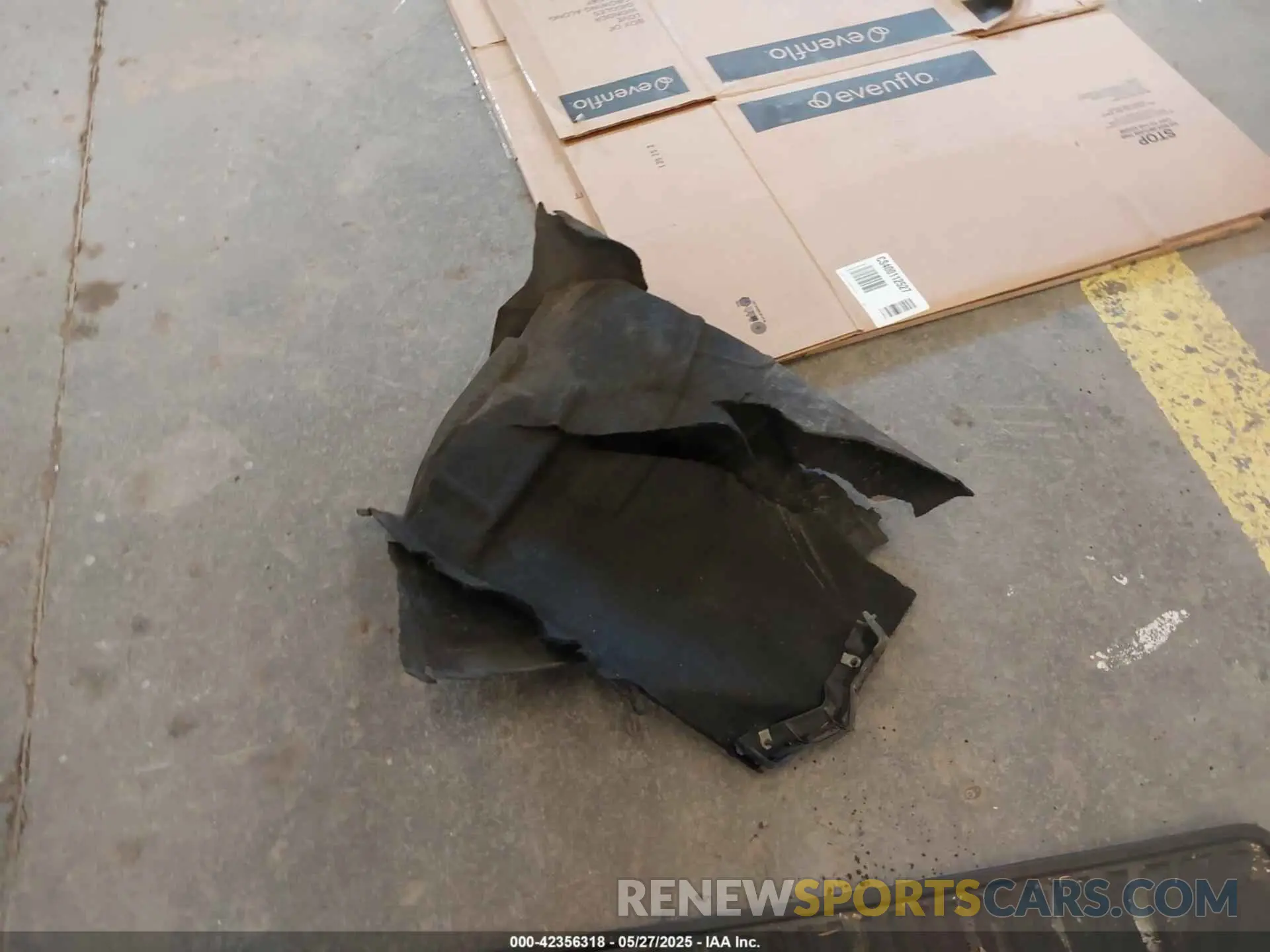 12 Photograph of a damaged car 2GNAXSEV6L6177350 CHEVROLET EQUINOX 2020