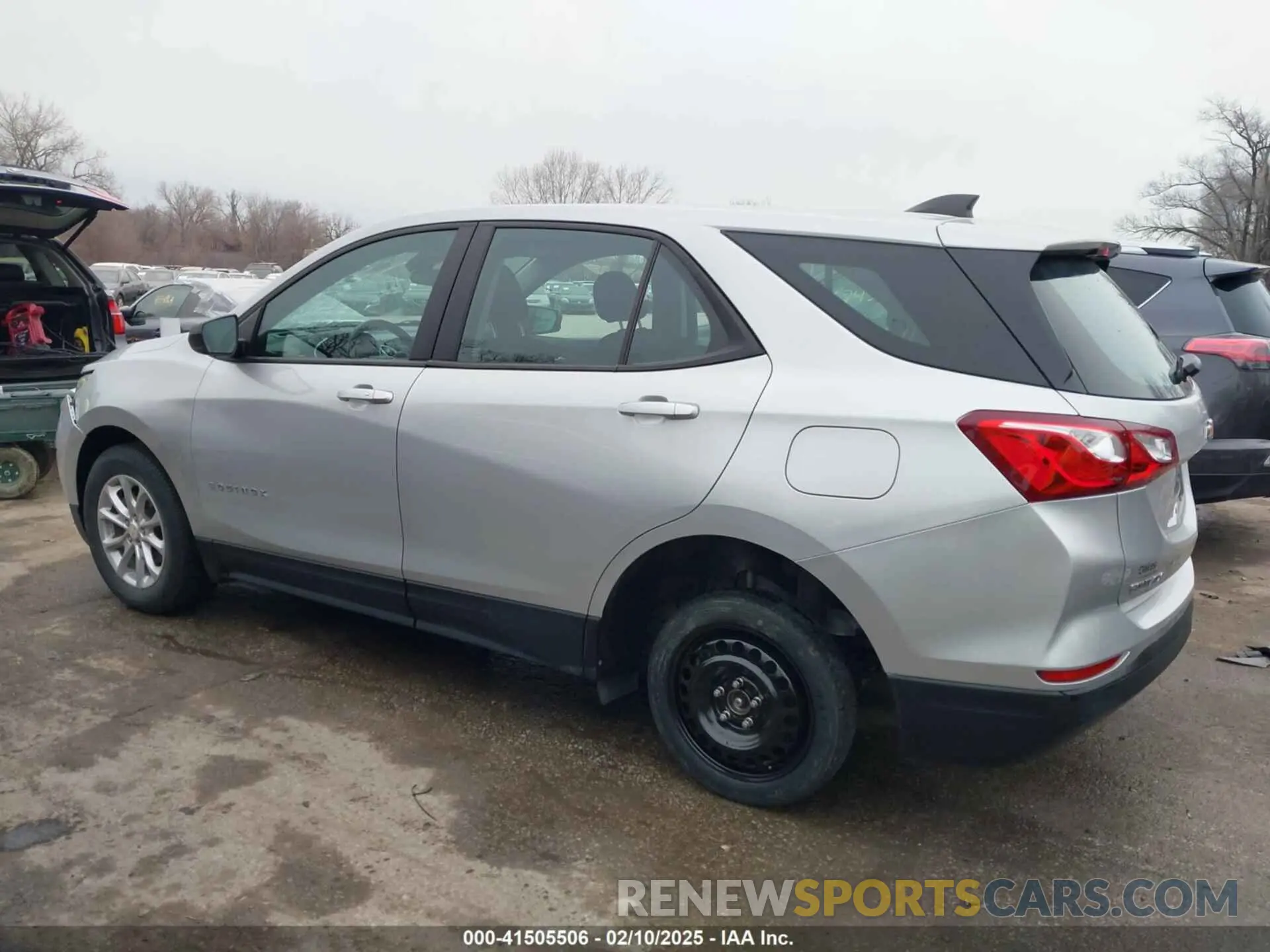 15 Photograph of a damaged car 2GNAXSEV7L6161299 CHEVROLET EQUINOX 2020