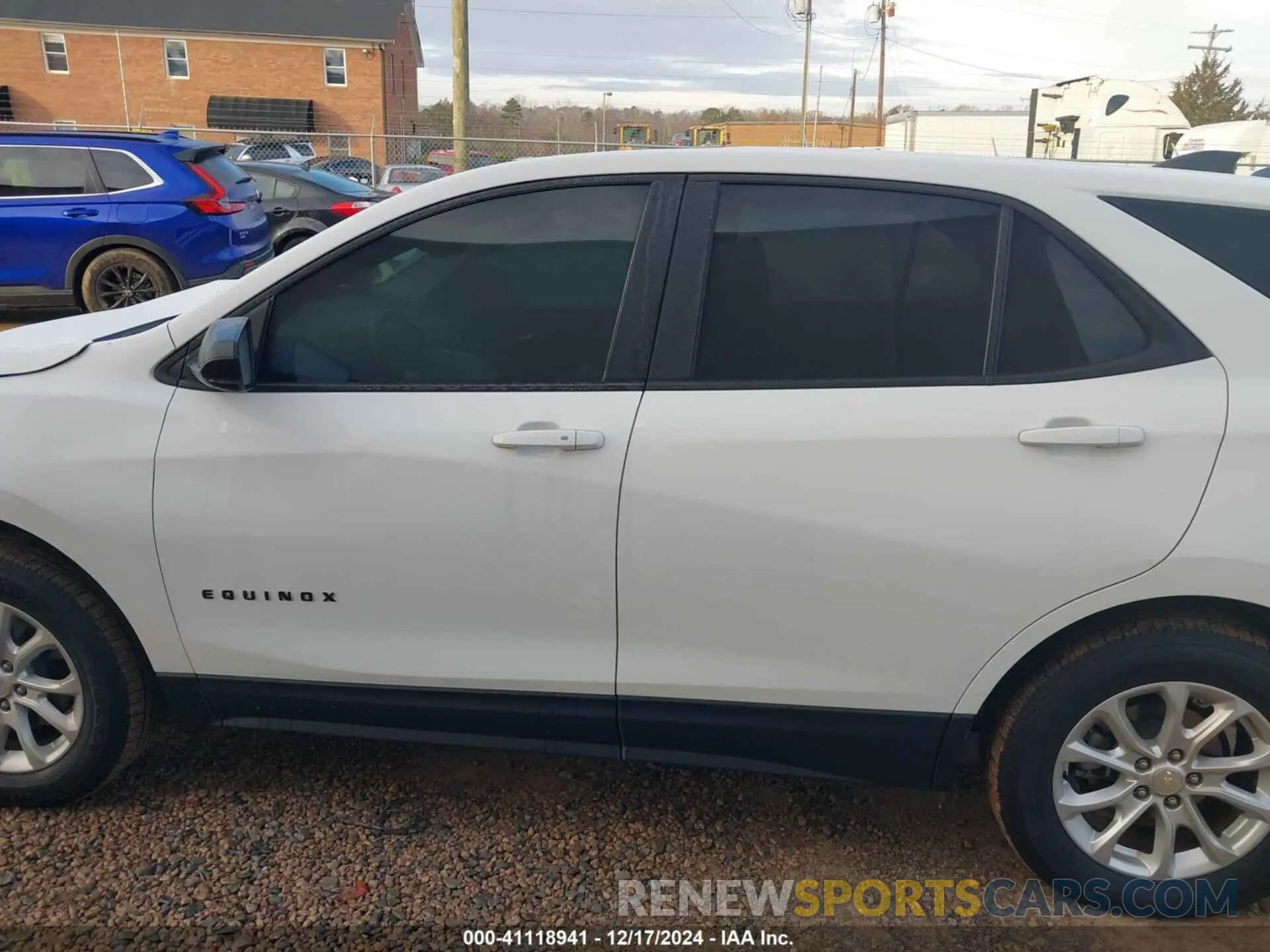 14 Photograph of a damaged car 2GNAXSEV7L6285623 CHEVROLET EQUINOX 2020