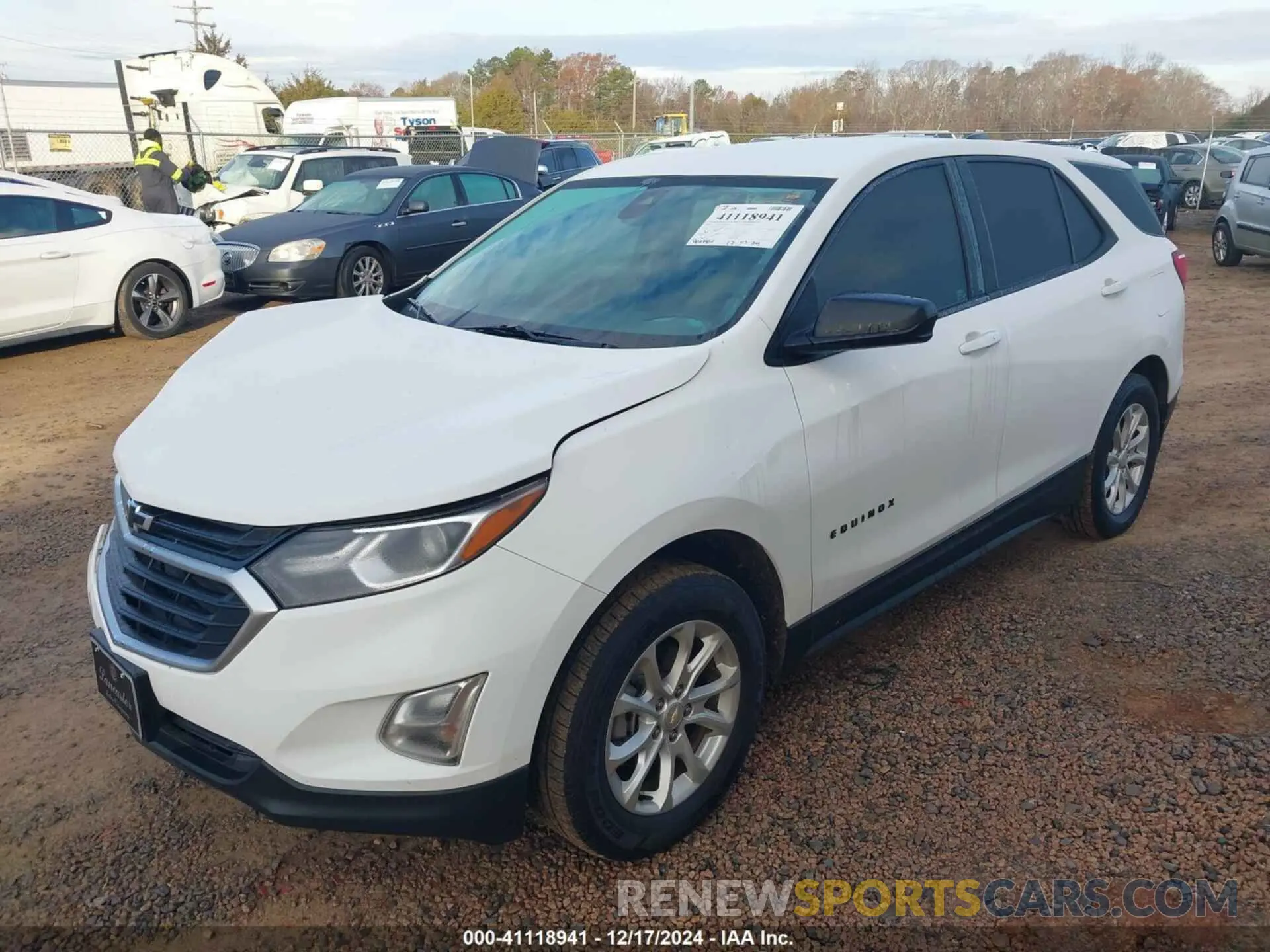 2 Photograph of a damaged car 2GNAXSEV7L6285623 CHEVROLET EQUINOX 2020