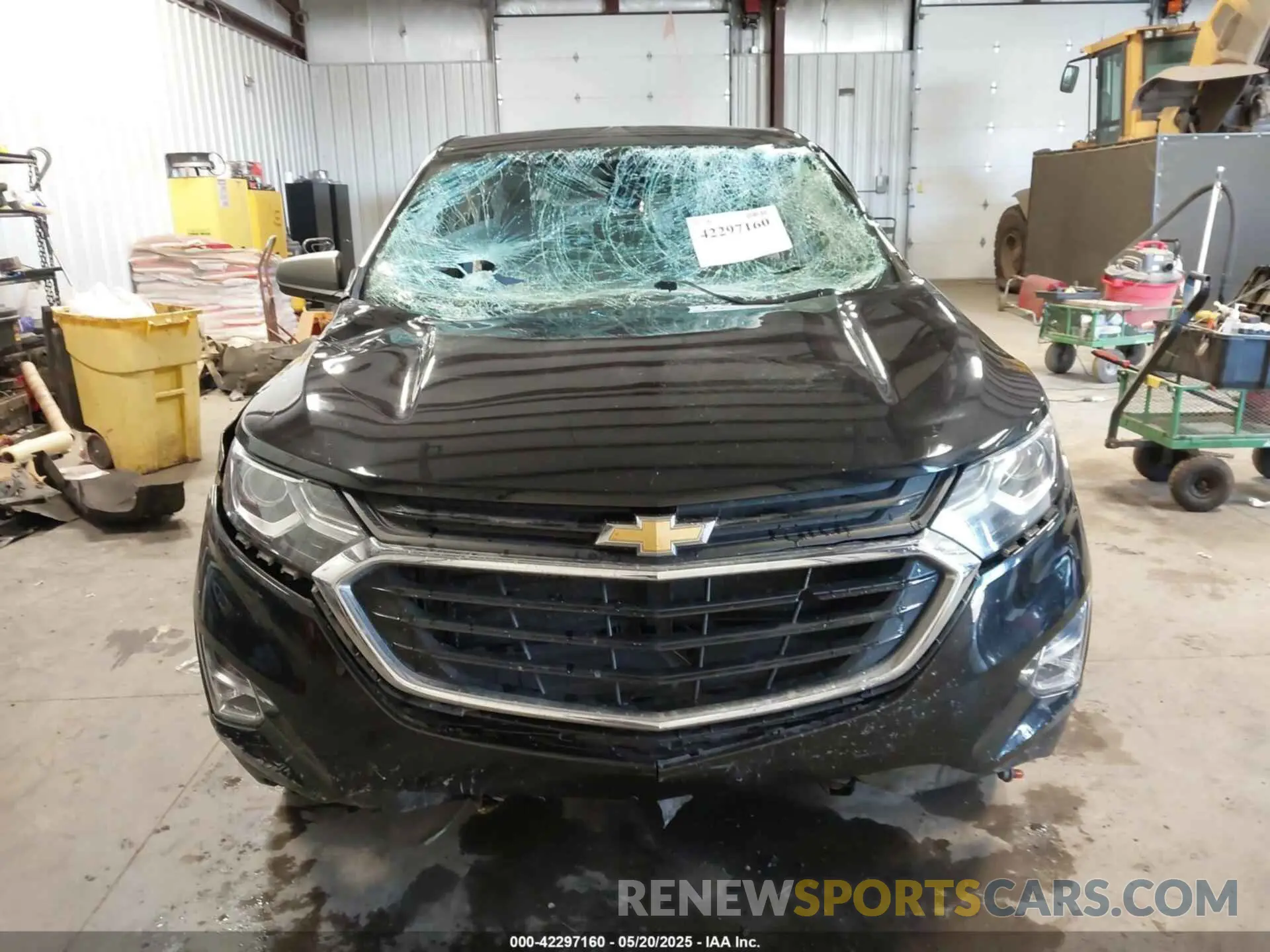 11 Photograph of a damaged car 2GNAXSEV8L6181836 CHEVROLET EQUINOX 2020
