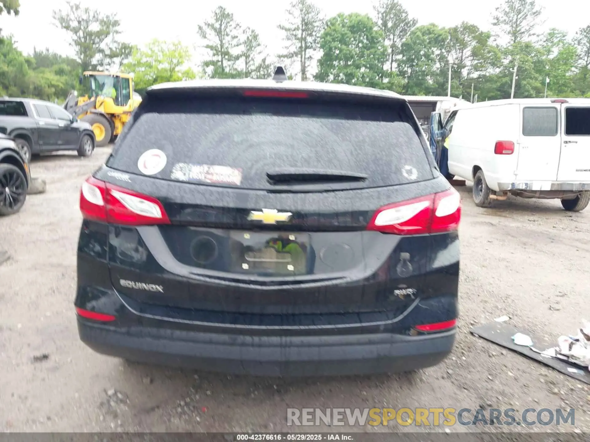 16 Photograph of a damaged car 2GNAXSEV8L6225124 CHEVROLET EQUINOX 2020