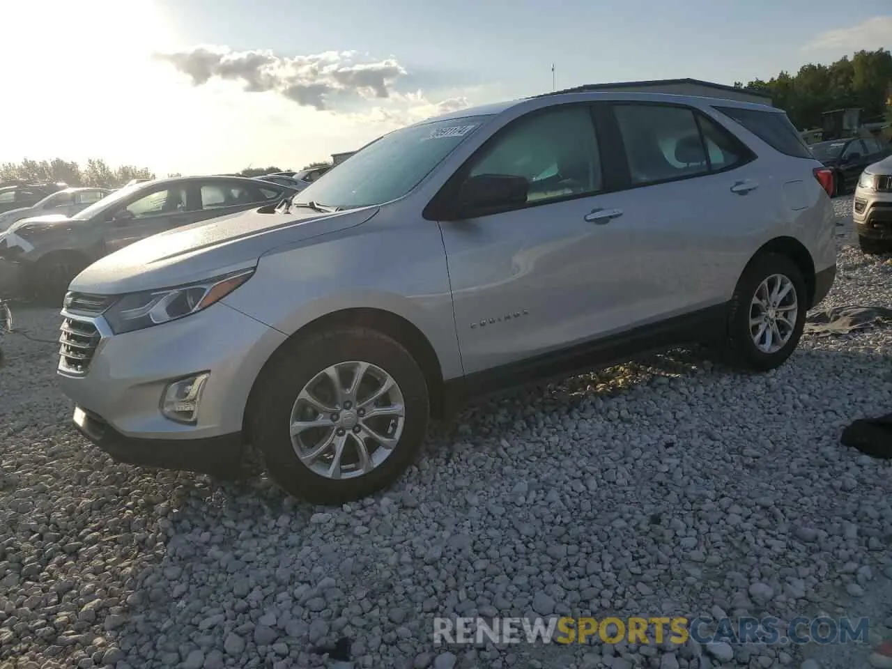 1 Photograph of a damaged car 2GNAXSEV9L6222054 CHEVROLET EQUINOX 2020