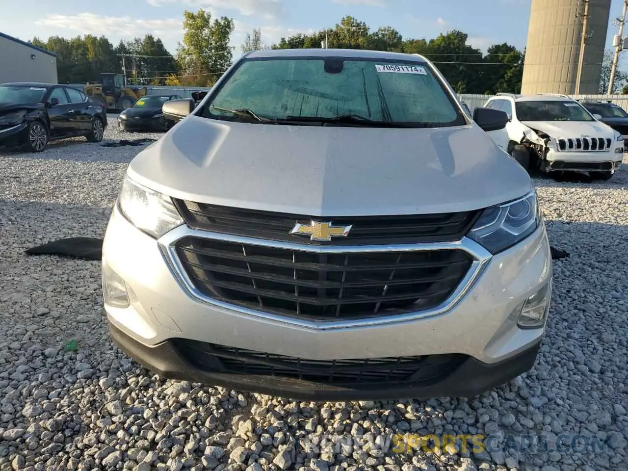 5 Photograph of a damaged car 2GNAXSEV9L6222054 CHEVROLET EQUINOX 2020
