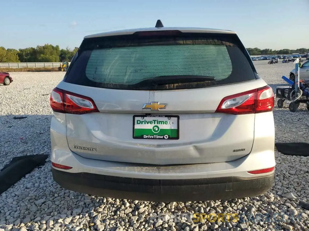 6 Photograph of a damaged car 2GNAXSEV9L6222054 CHEVROLET EQUINOX 2020
