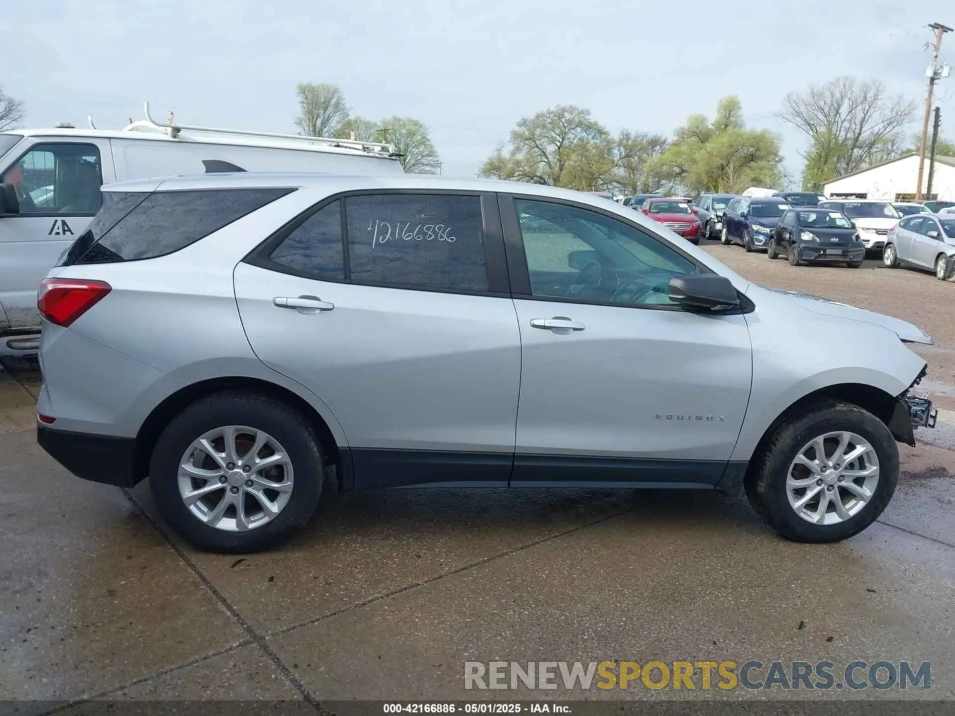 14 Photograph of a damaged car 2GNAXSEVXL6150006 CHEVROLET EQUINOX 2020