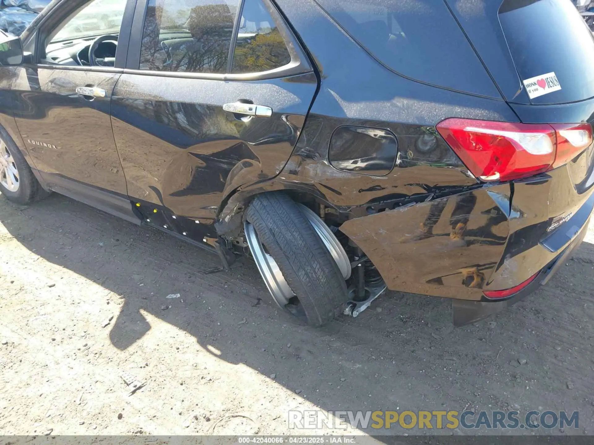 6 Photograph of a damaged car 2GNAXSEVXL6266547 CHEVROLET EQUINOX 2020