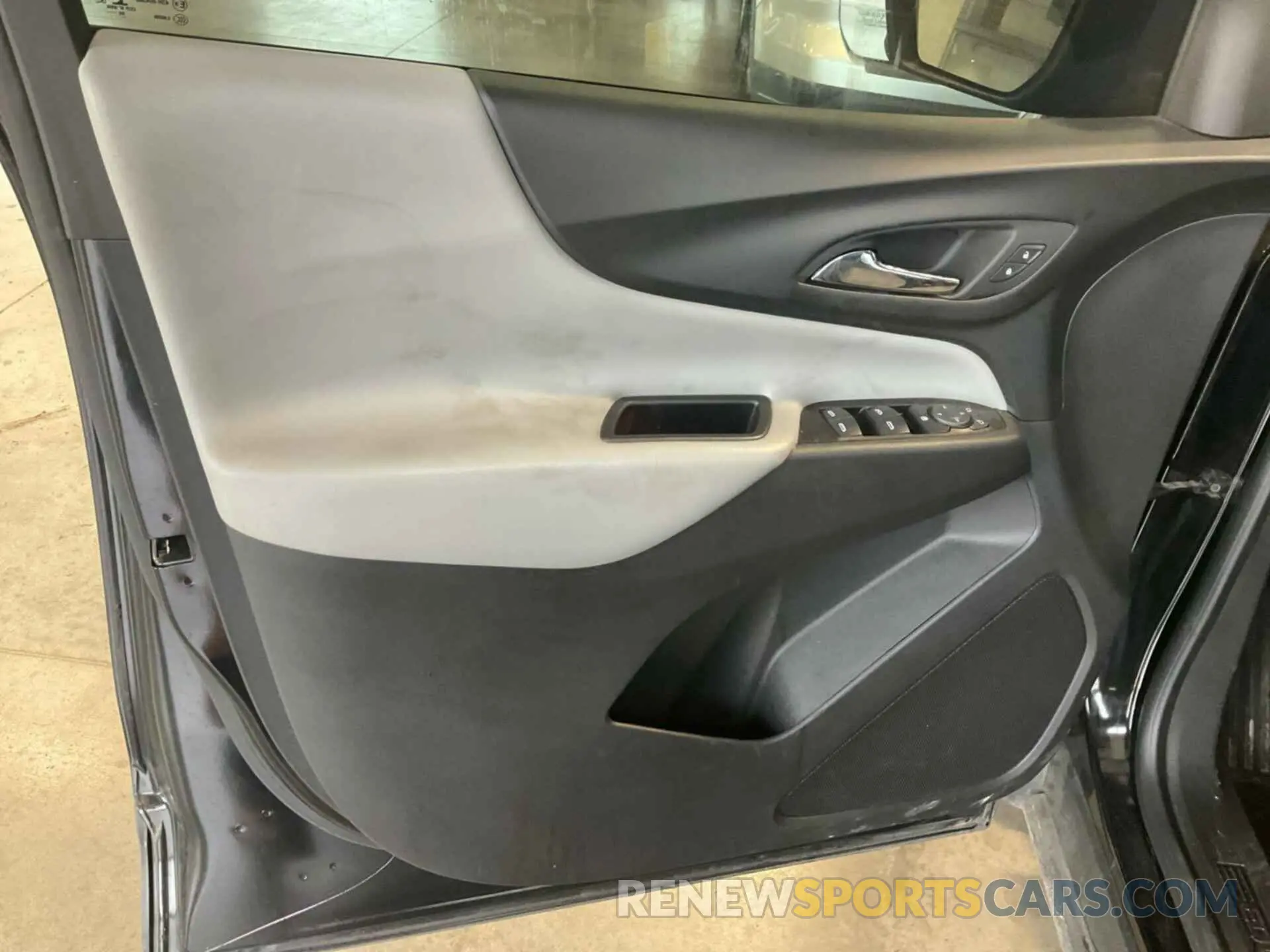 3 Photograph of a damaged car 2GNAXSEVXL6279458 CHEVROLET EQUINOX 2020