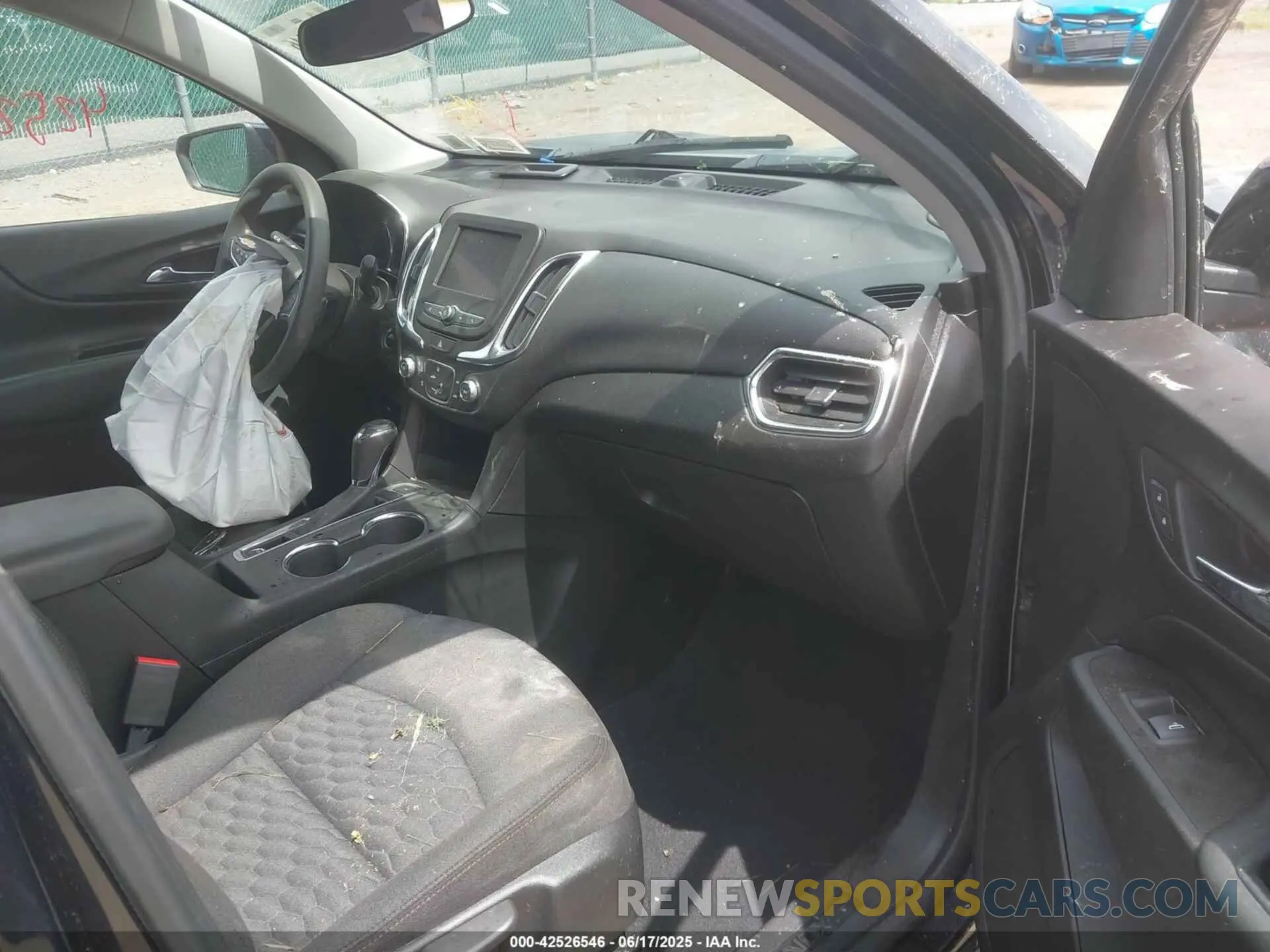 5 Photograph of a damaged car 2GNAXTEV0L6162154 CHEVROLET EQUINOX 2020