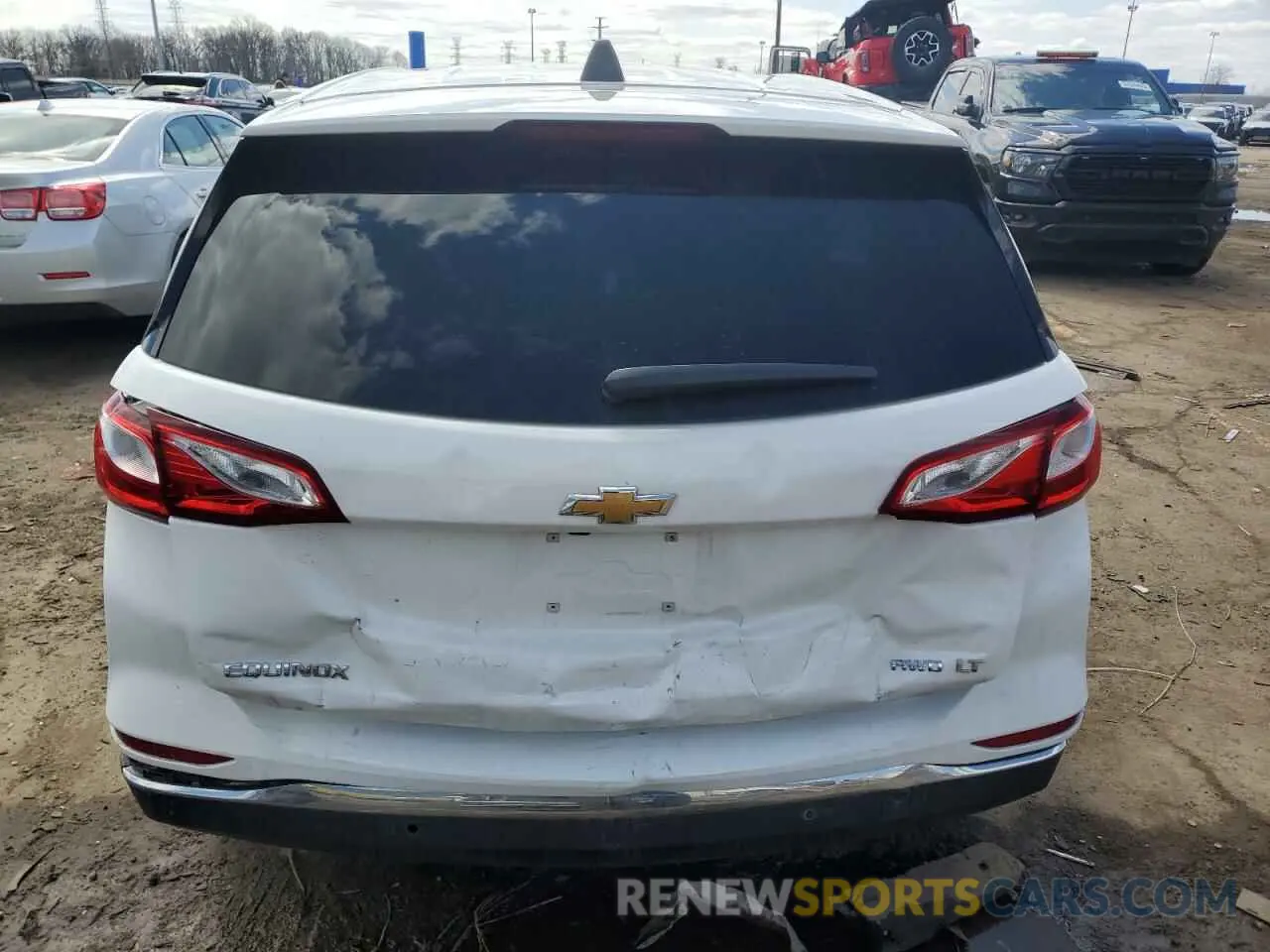 6 Photograph of a damaged car 2GNAXTEV0L6169797 CHEVROLET EQUINOX 2020