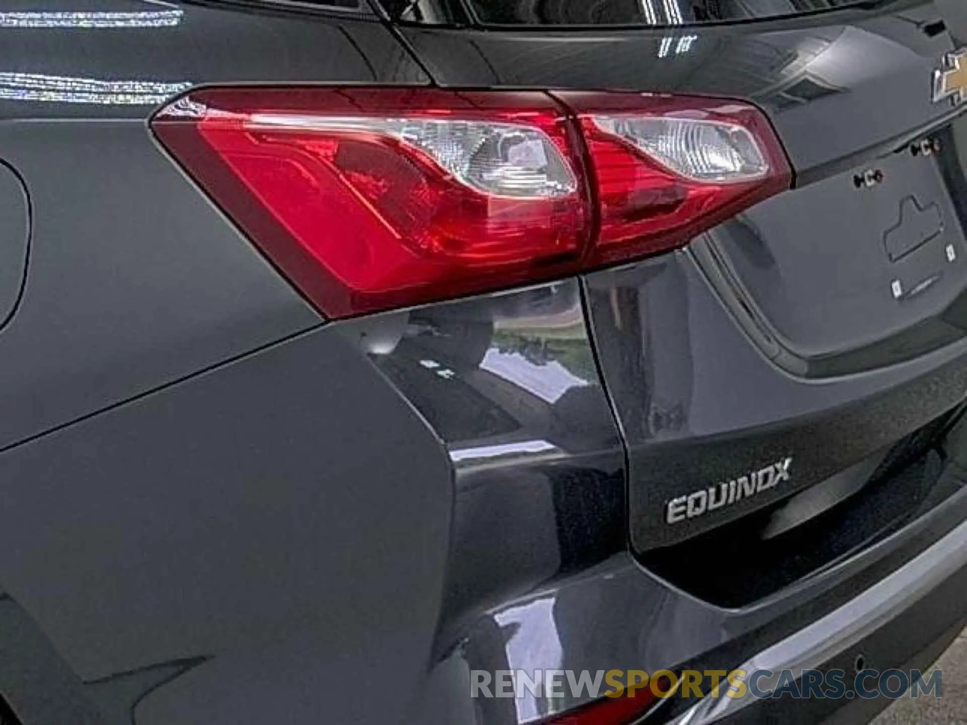 11 Photograph of a damaged car 2GNAXTEV0L6230436 CHEVROLET EQUINOX 2020