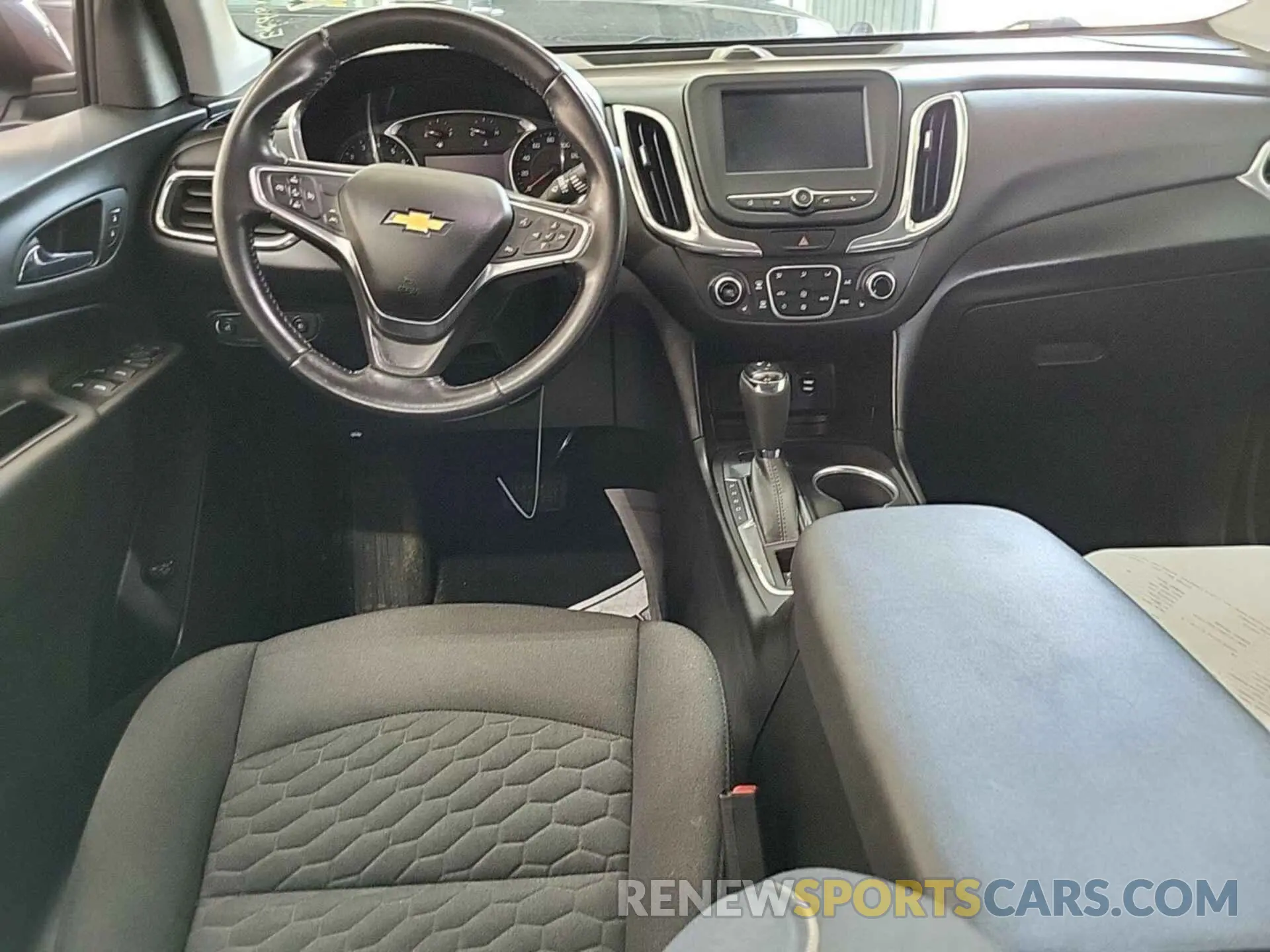 21 Photograph of a damaged car 2GNAXTEV0L6230436 CHEVROLET EQUINOX 2020