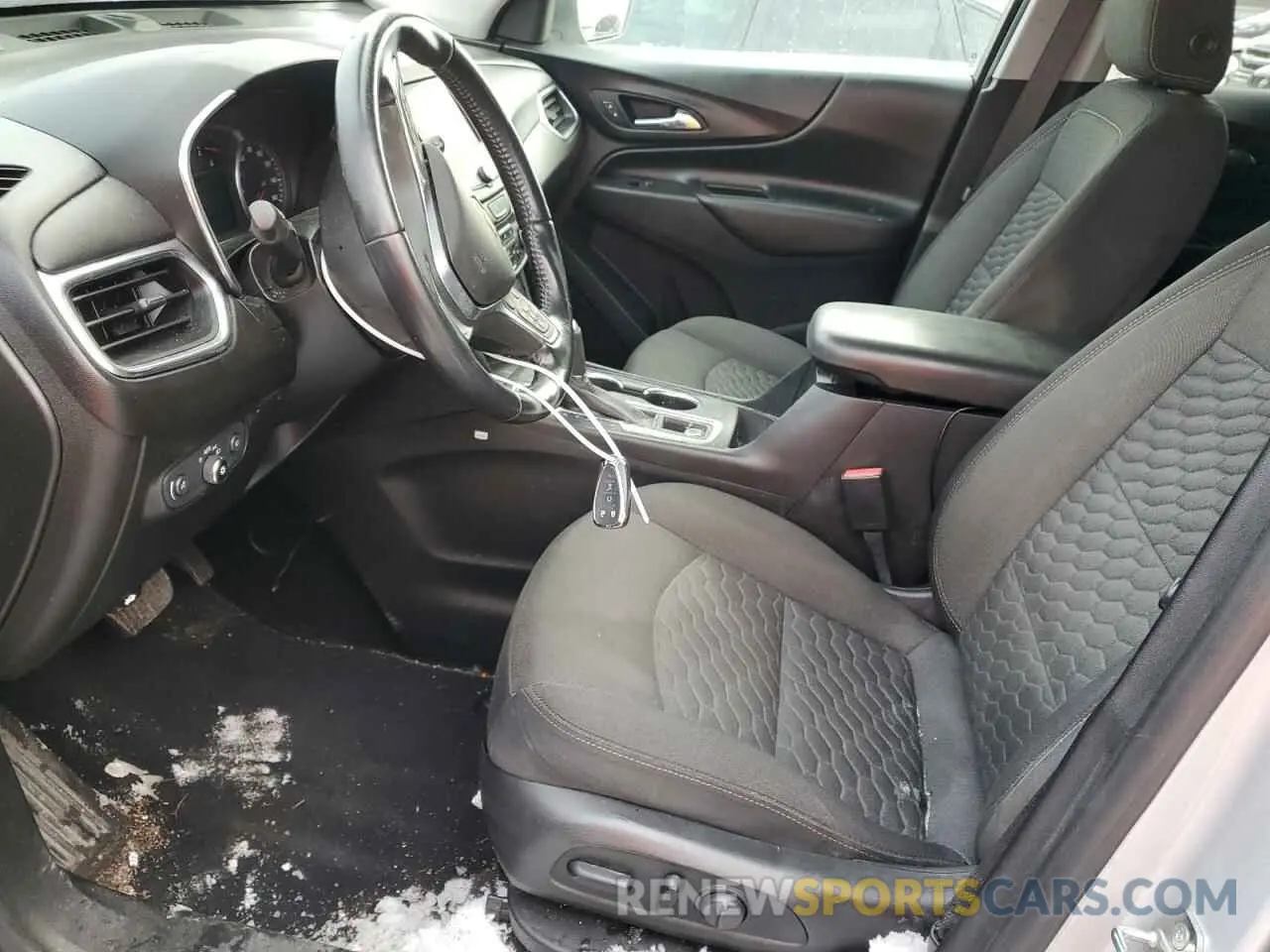 7 Photograph of a damaged car 2GNAXTEV0L6261671 CHEVROLET EQUINOX 2020