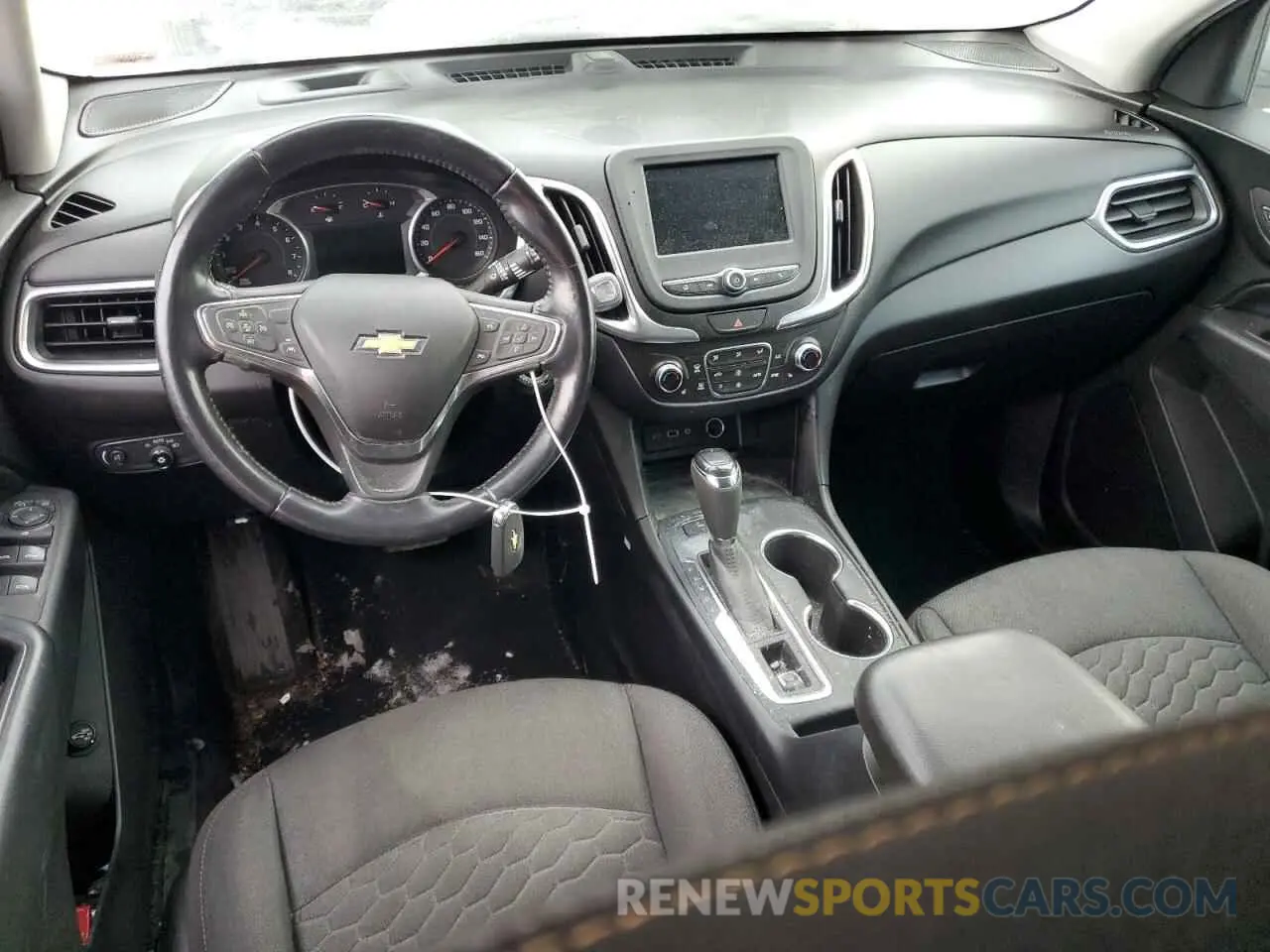8 Photograph of a damaged car 2GNAXTEV0L6261671 CHEVROLET EQUINOX 2020