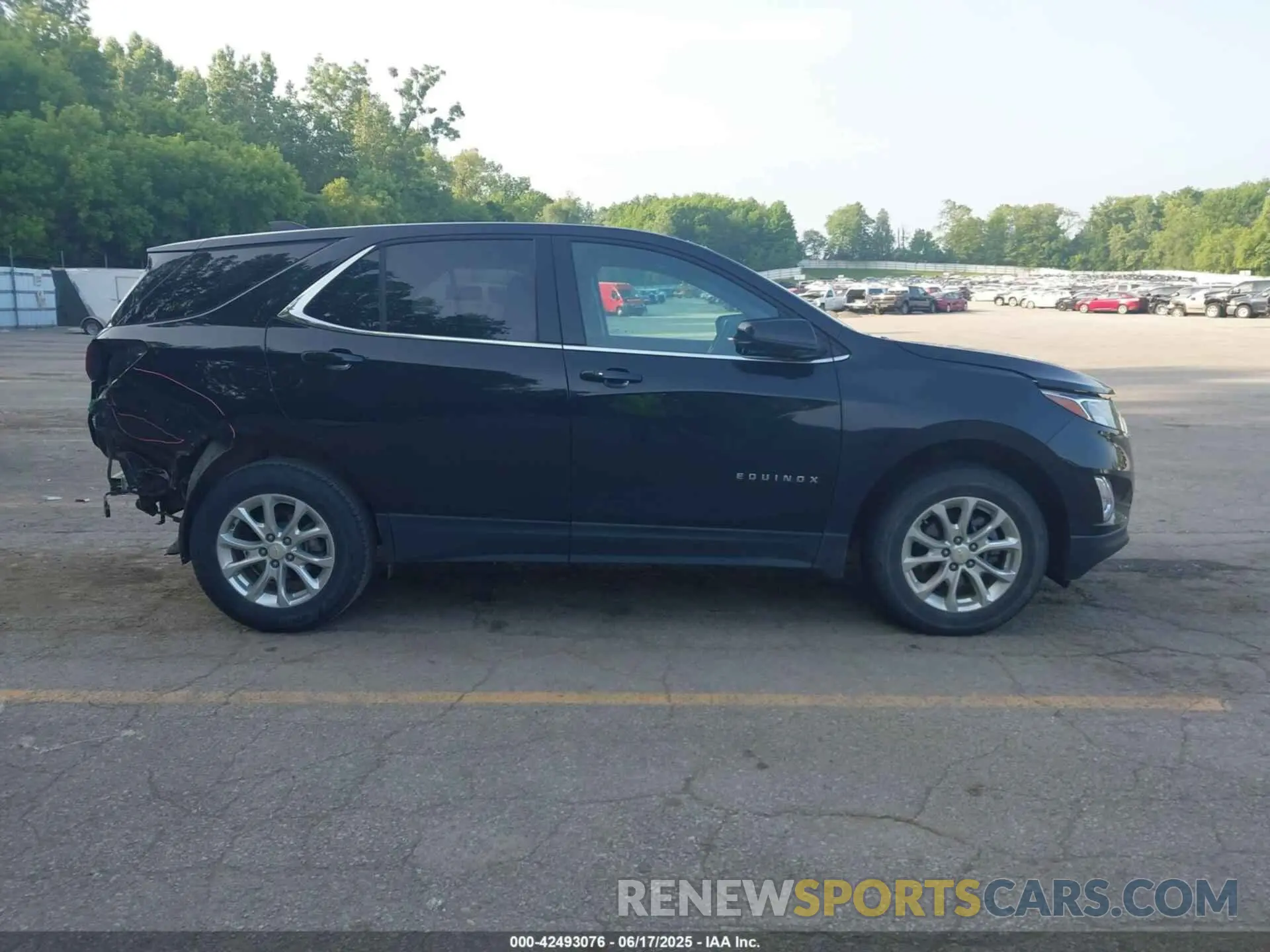 13 Photograph of a damaged car 2GNAXTEV0L6282990 CHEVROLET EQUINOX 2020