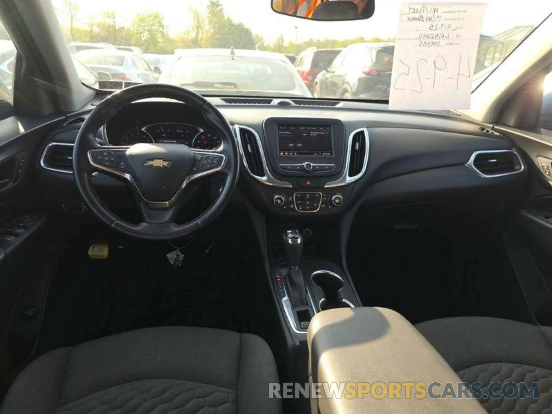 11 Photograph of a damaged car 2GNAXTEV1L6152040 CHEVROLET EQUINOX 2020