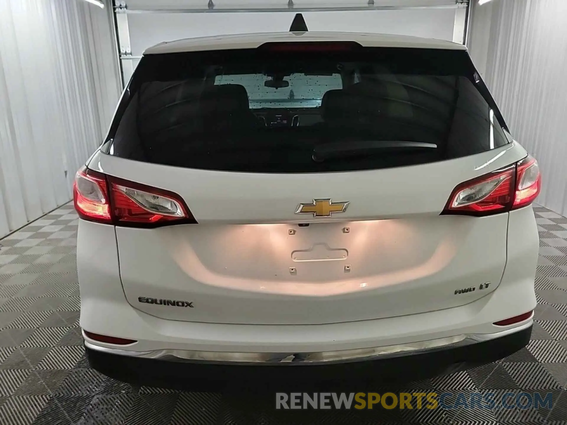 22 Photograph of a damaged car 2GNAXTEV1L6156735 CHEVROLET EQUINOX 2020