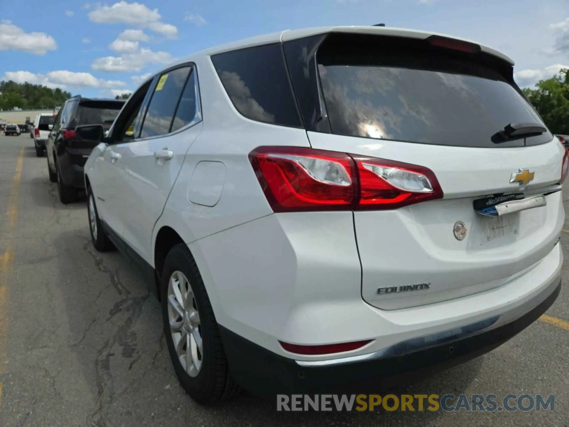 31 Photograph of a damaged car 2GNAXTEV1L6156735 CHEVROLET EQUINOX 2020