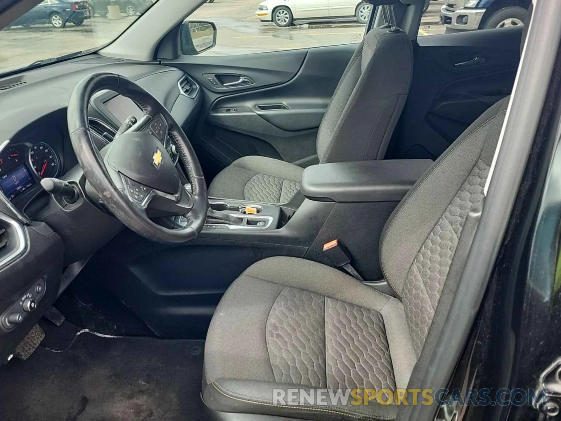 2 Photograph of a damaged car 2GNAXTEV1L6231708 CHEVROLET EQUINOX 2020