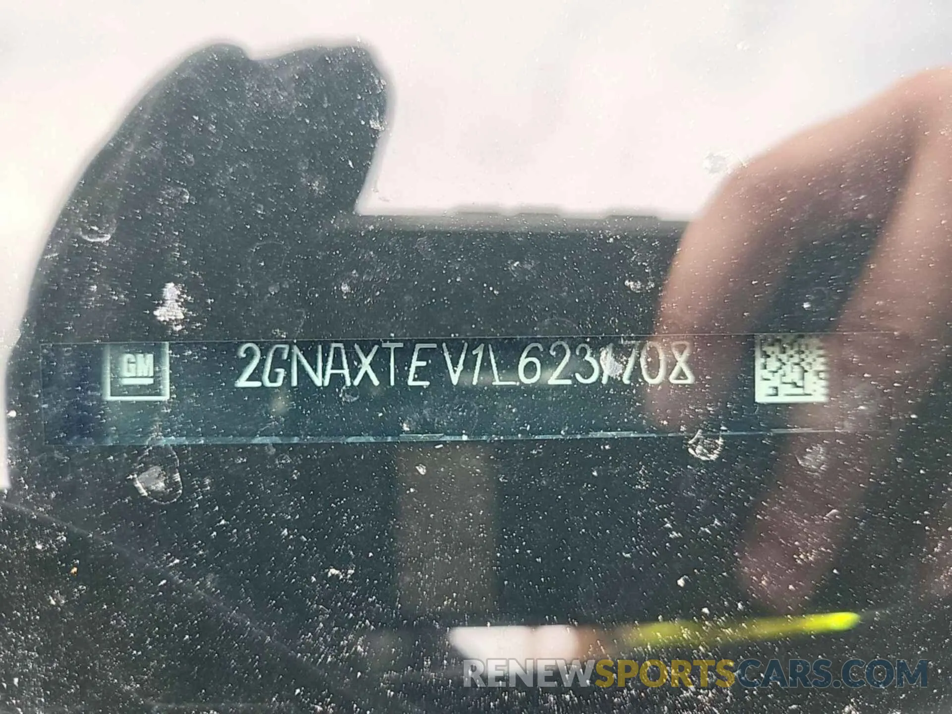 9 Photograph of a damaged car 2GNAXTEV1L6231708 CHEVROLET EQUINOX 2020
