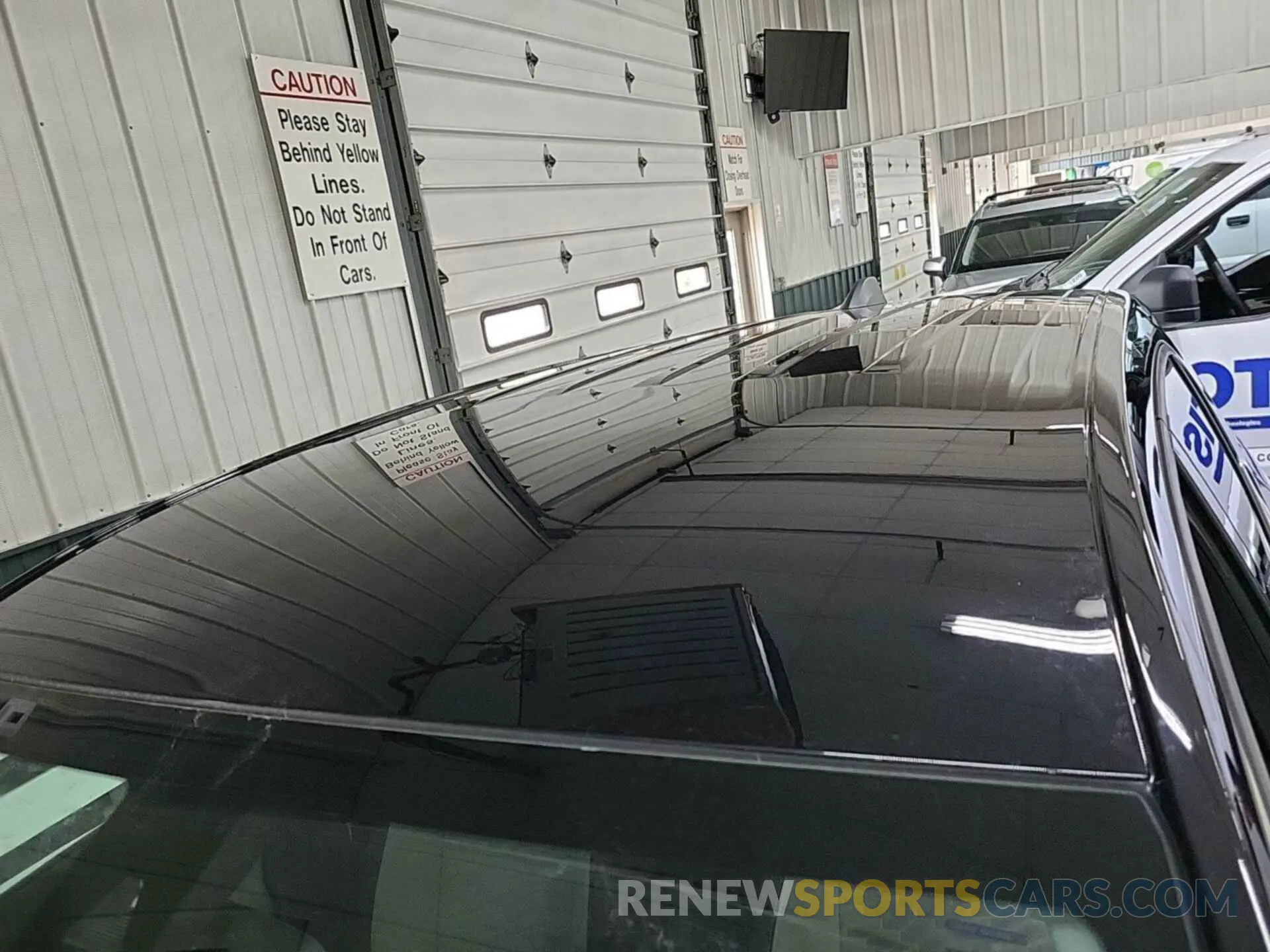 27 Photograph of a damaged car 2GNAXTEV1L6231840 CHEVROLET EQUINOX 2020