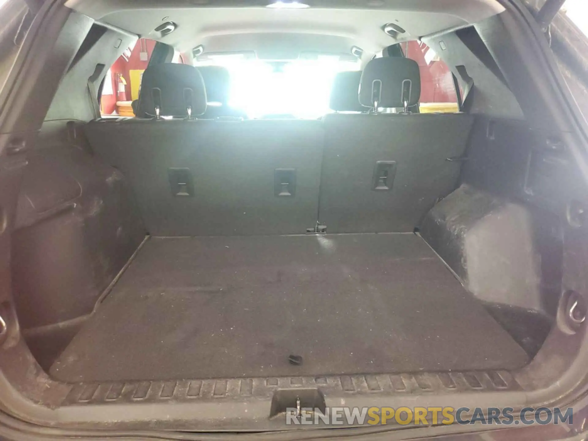 21 Photograph of a damaged car 2GNAXTEV1L6246502 CHEVROLET EQUINOX 2020