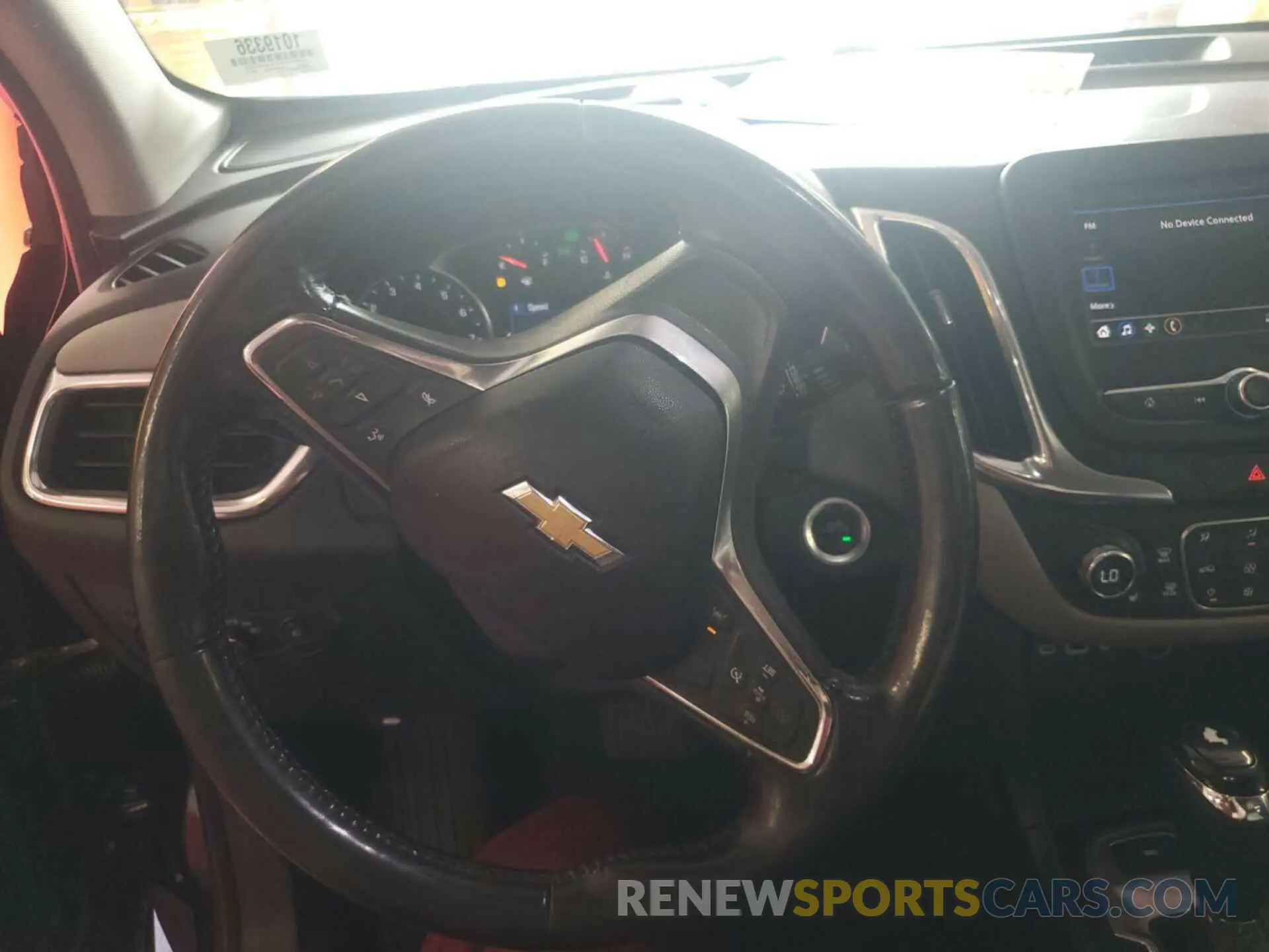 30 Photograph of a damaged car 2GNAXTEV1L6246502 CHEVROLET EQUINOX 2020