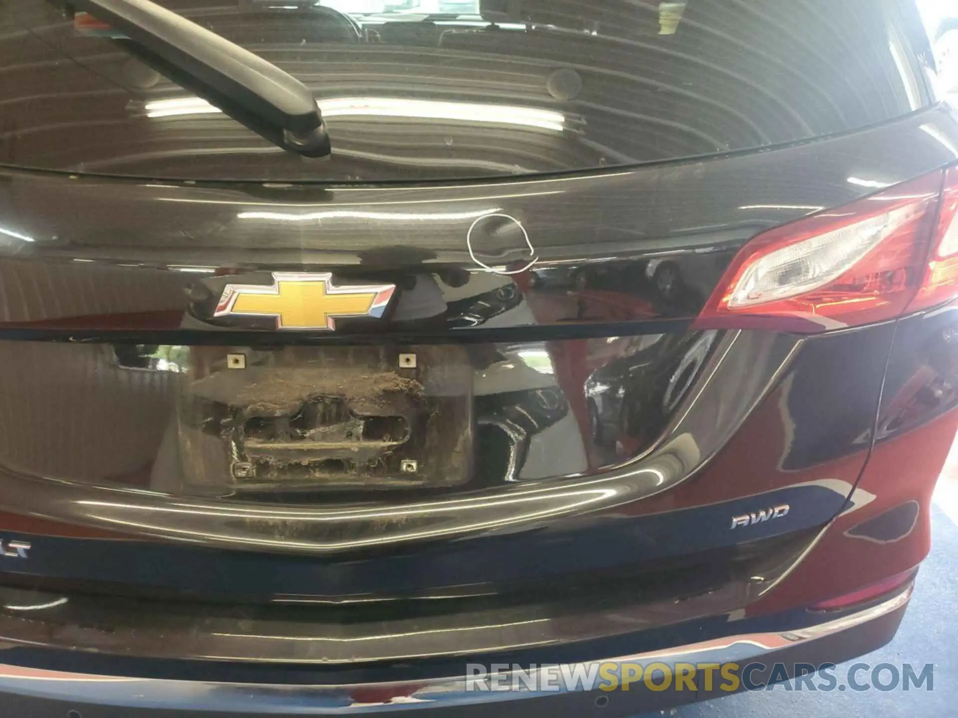 4 Photograph of a damaged car 2GNAXTEV1L6246502 CHEVROLET EQUINOX 2020